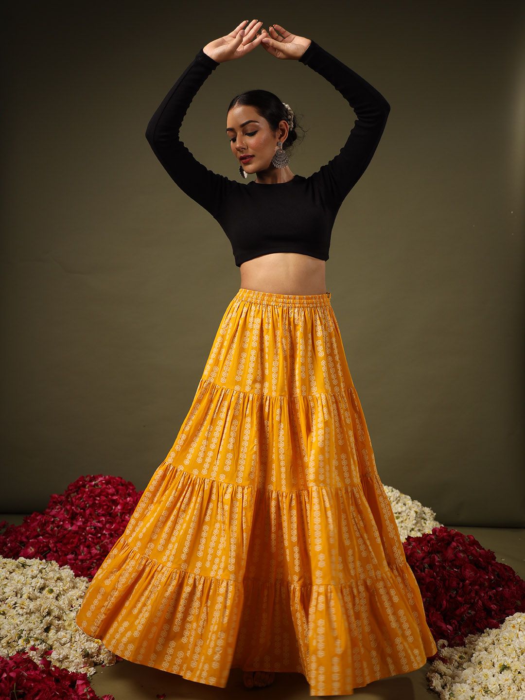 anayna Floral Printed Tiered Flared Maxi Skirt Price in India