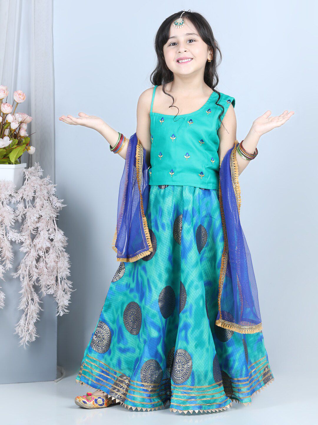 Kinder Kids Girls Ethnic Motifs Printed Cotton Ready to Wear Lehenga & Blouse With Dupatta Price in India