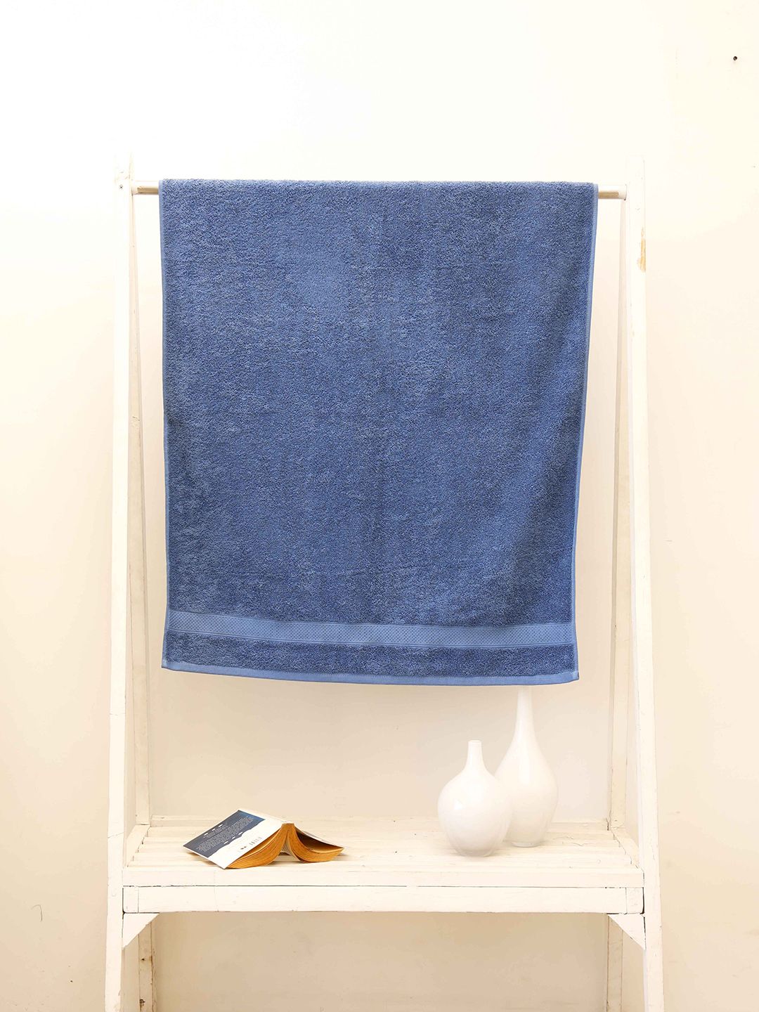 Ariana Luxury Navy-Blue 500 GSM High Absorbent Cotton Bath Towel