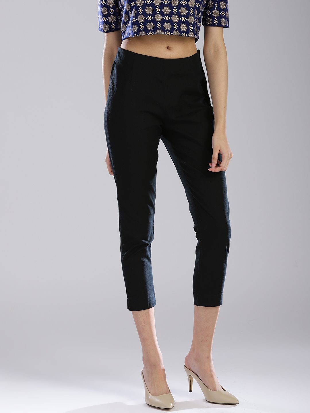 W Women Navy Regular Fit Solid Cropped Trousers Price in India