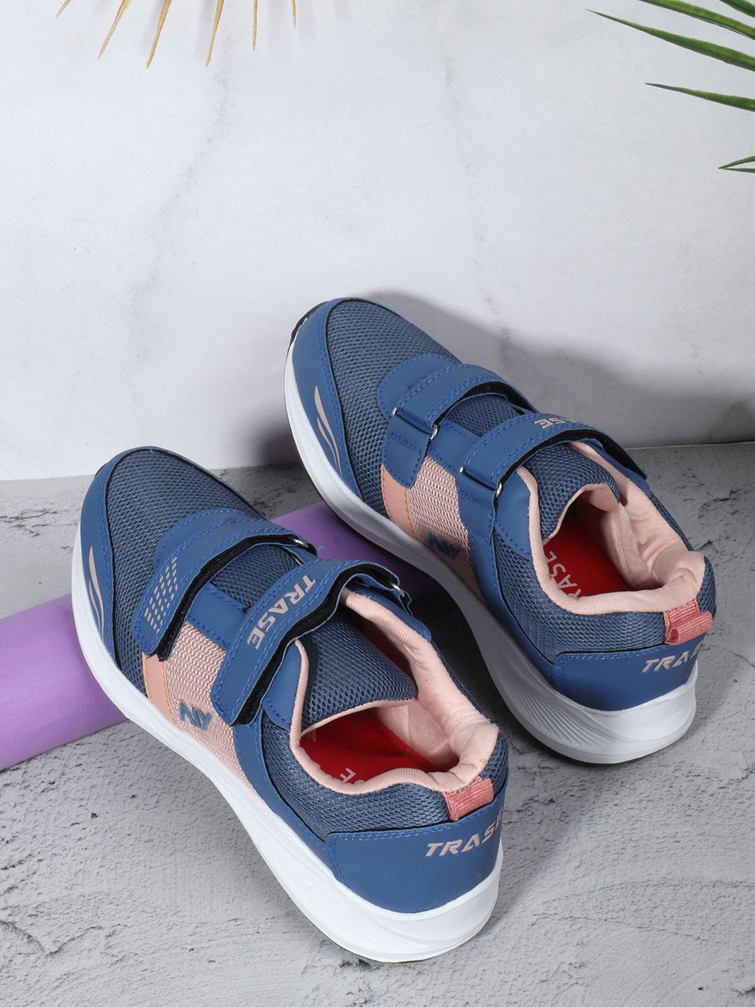 TRASE Boys Mesh Marking Running Shoes