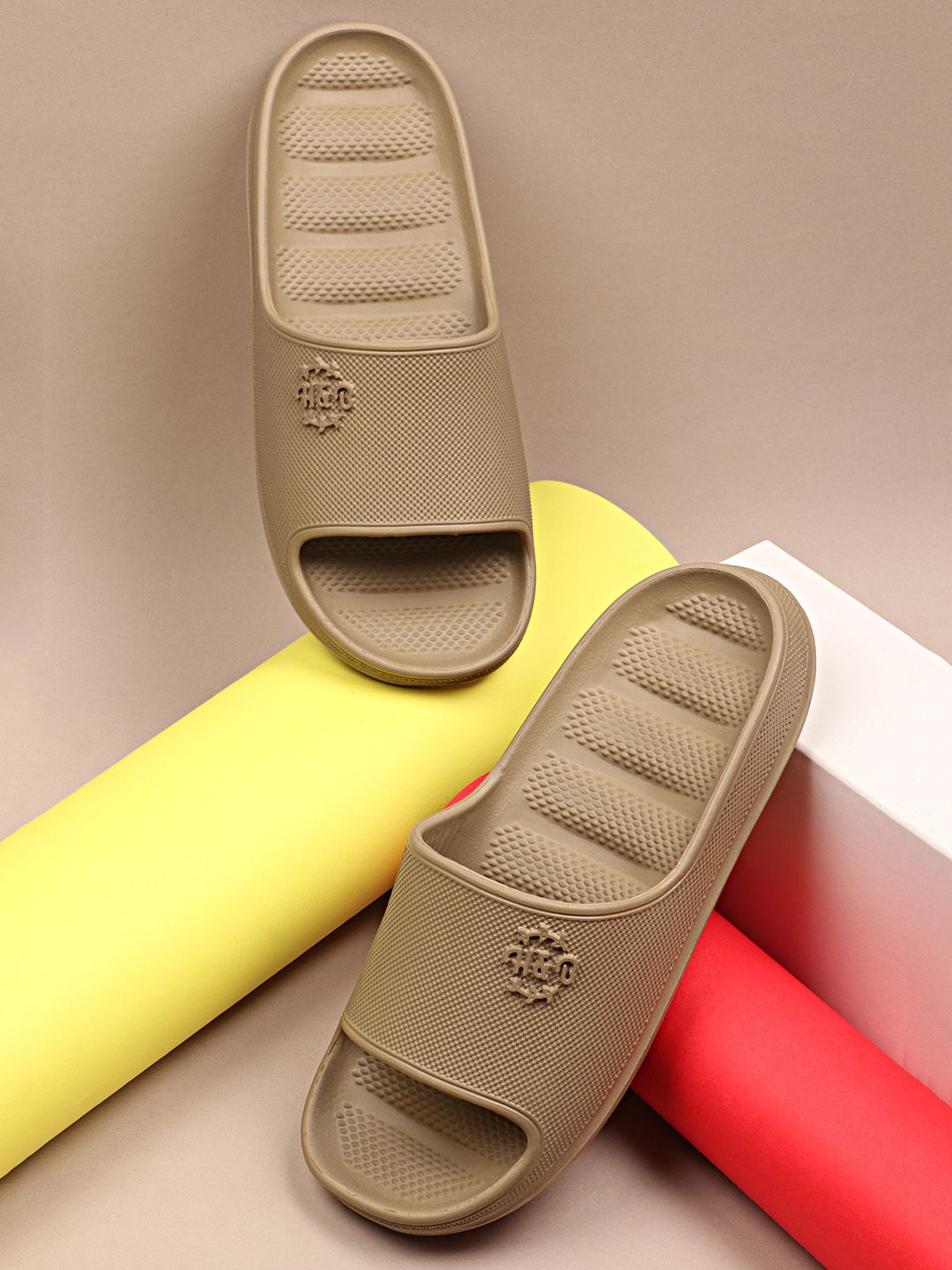 NEOZ Men Levirex Lightweight Arch Support Durable Anti-Skid & Comfortable Flip Flops