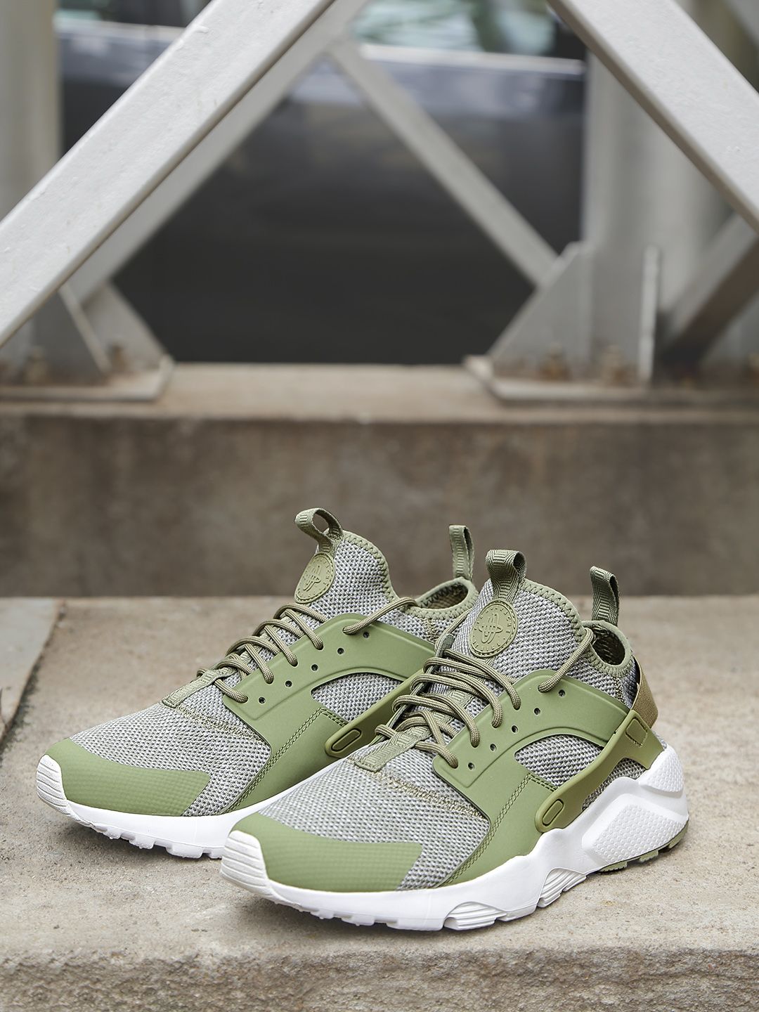 nike huarache ultra olive
