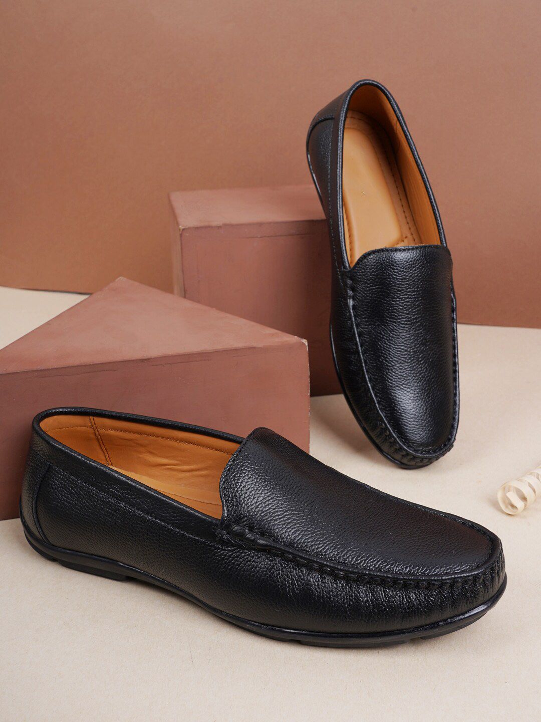 Style Shoes Men Textured Leather Formal Loafers