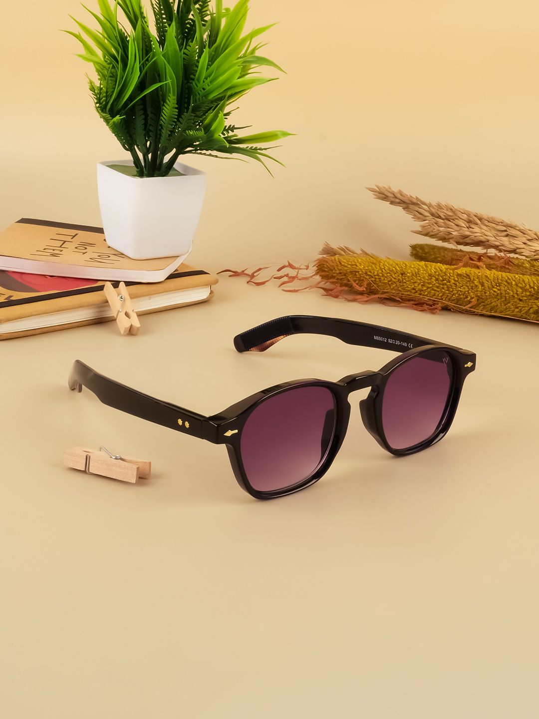 Voyage Round Sunglasses With UV Protected Lens 65012MG3809ZZZ