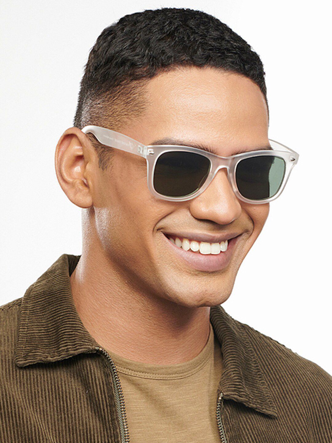 Vincent Chase by Lenskart Wayfarer Sunglasses with Polarised and UV Protected Lens 200425