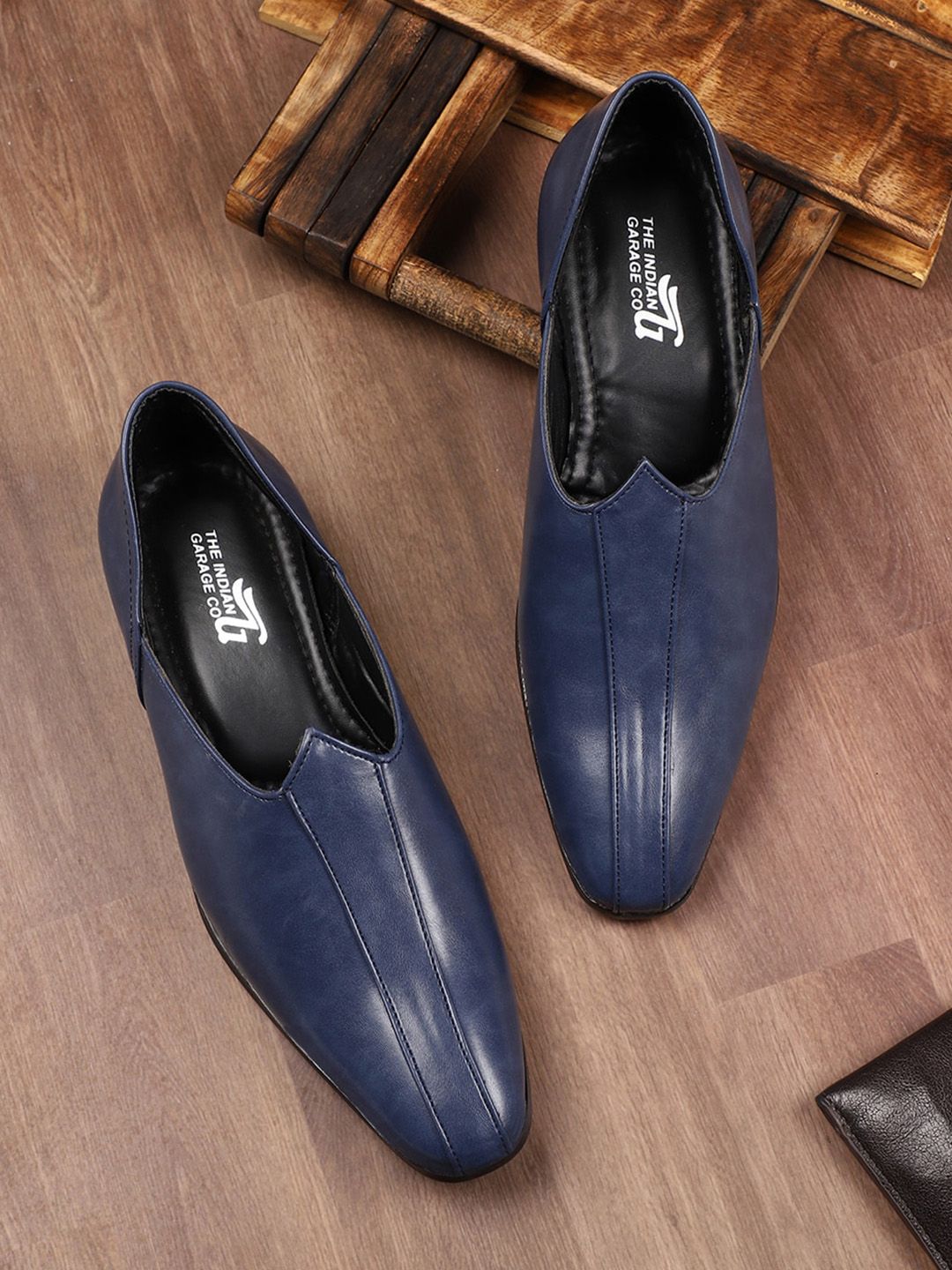 The Indian Garage Co Men Round Toe Slip-On Loafers