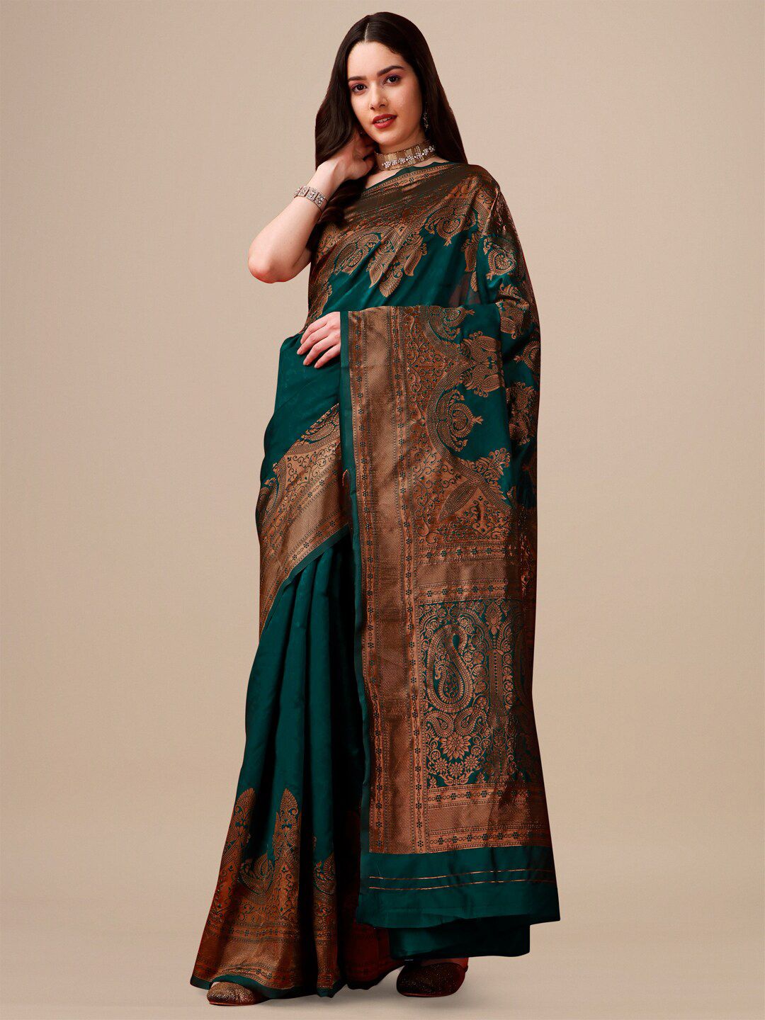 AVANTIKA FASHION Ethnic Motif Woven Design Zari Pure Silk kanjeevaram Saree Price in India