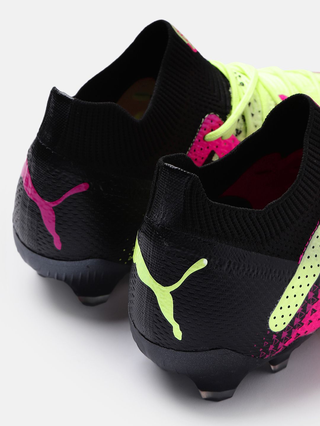 Buy Puma Unisex FUTURE ULTIMATE Tricks Football Boots - Sports