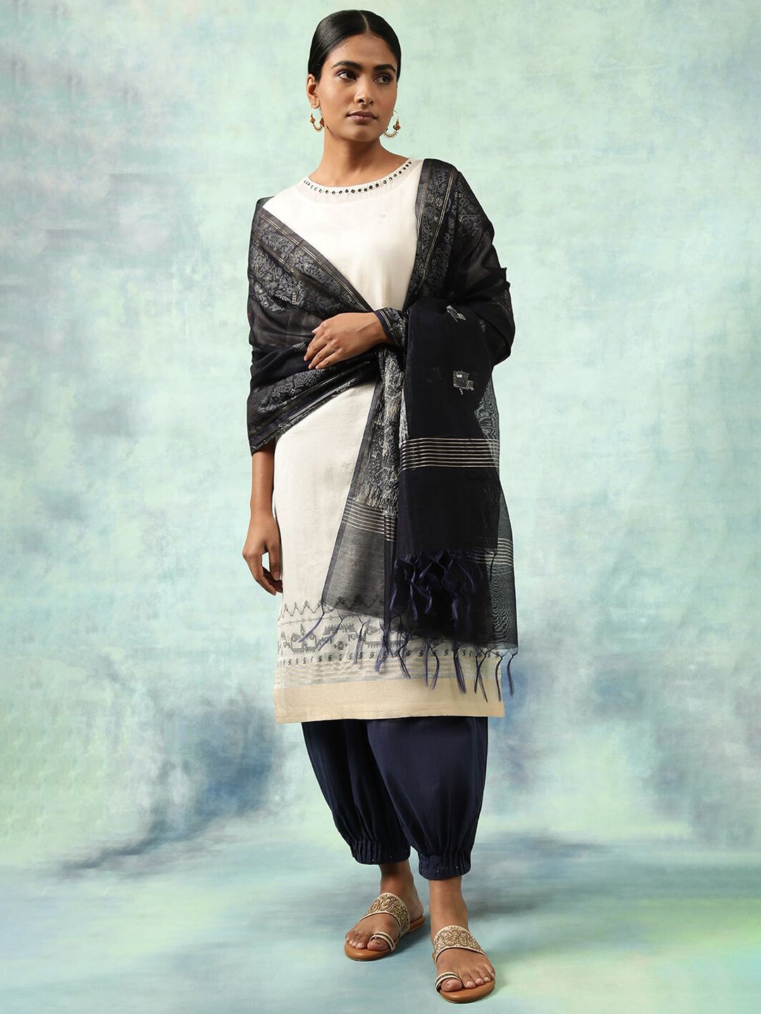 W Women White Geometric Yoke Design Flared Sleeves Thread Work Kaftan Kurta Price in India