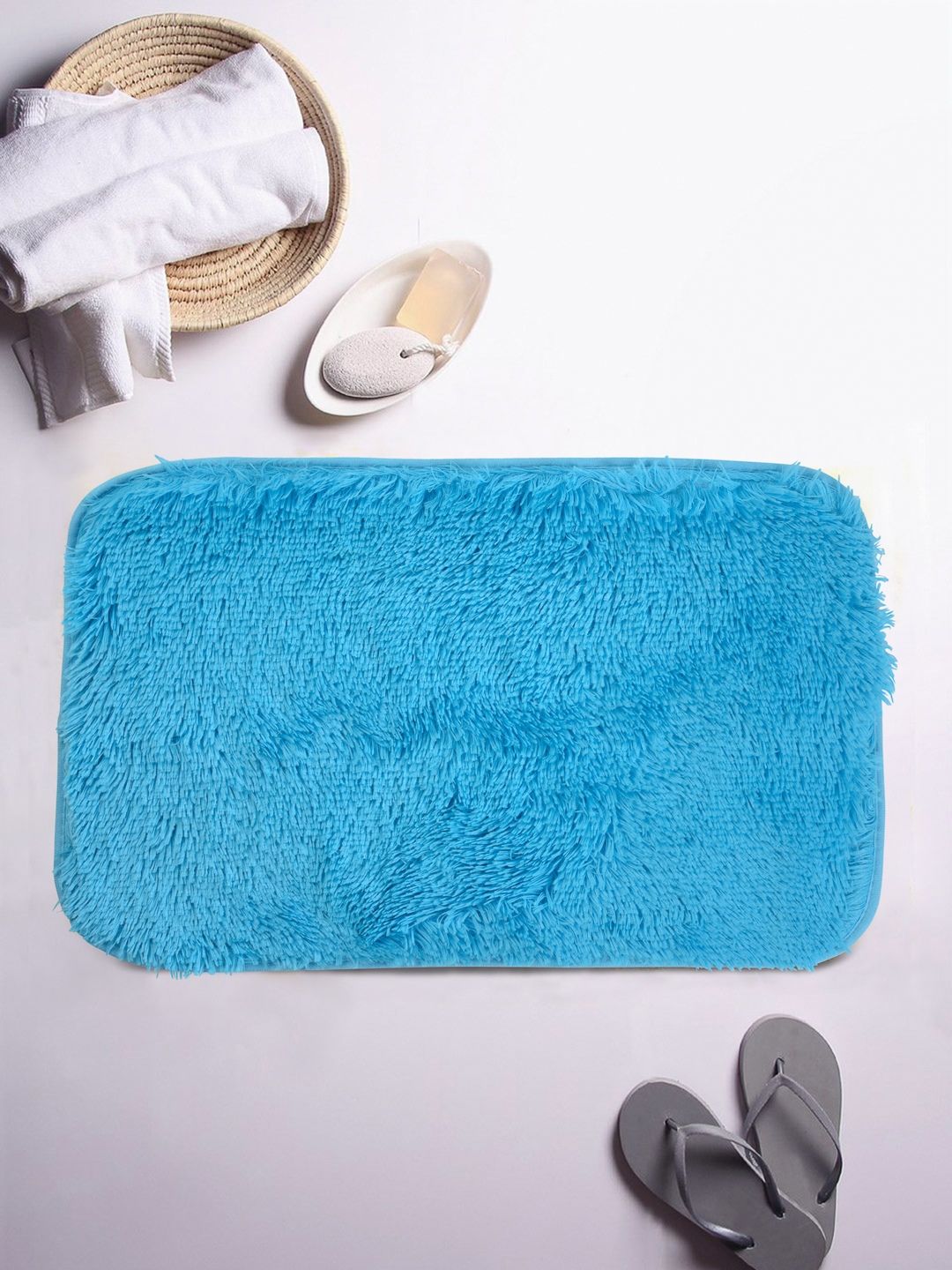 Cortina Blue Ruffled Rectangular Bath Rug