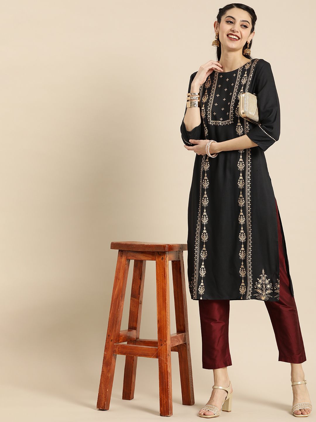 Anouk Women Black Floral Printed Floral Kurta Price in India