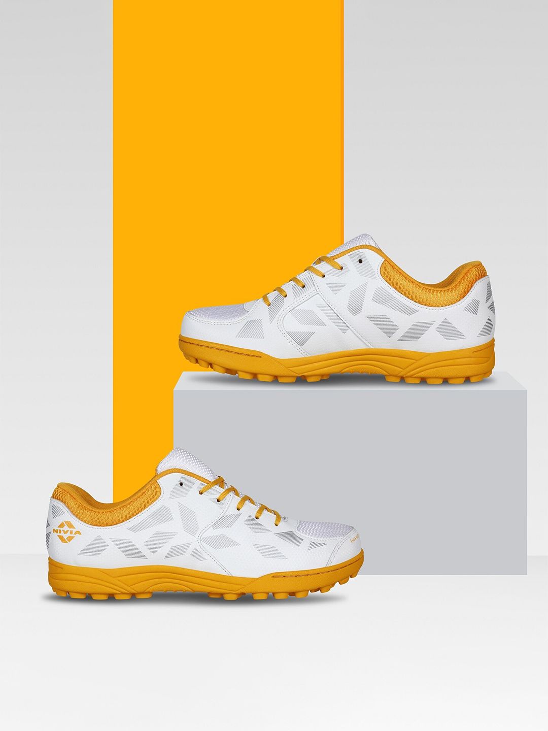 Nivia Men Caribean 2.0 Cricket Shoes