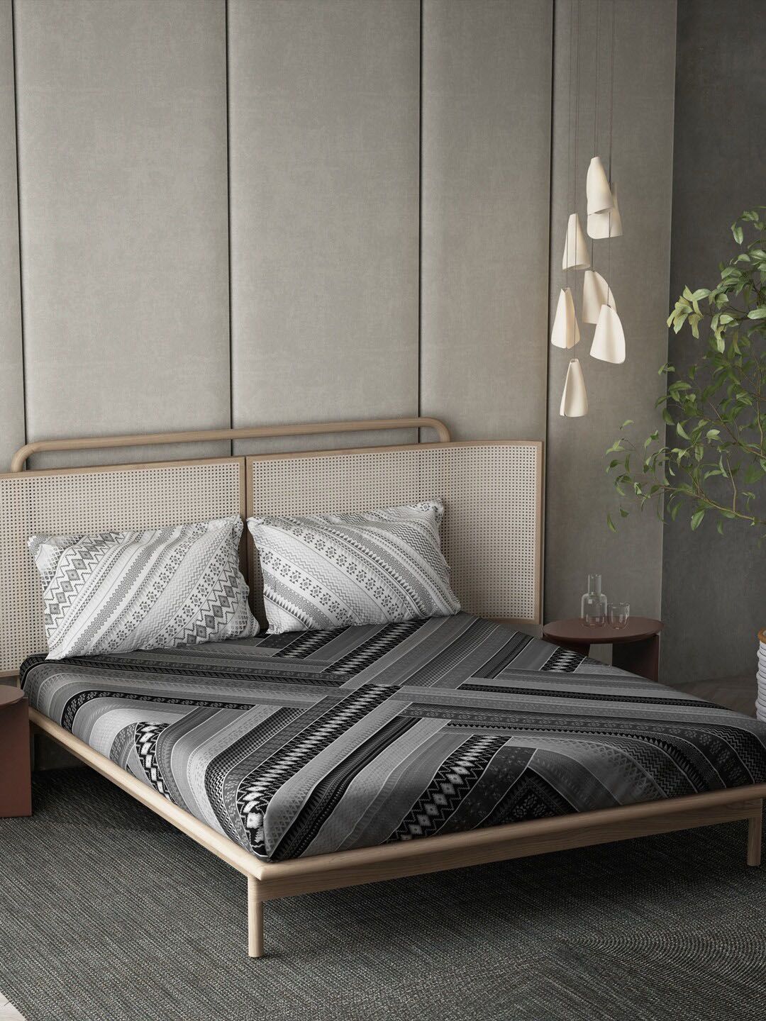 DDecor Live Beautiful Black & Grey 140 TC Cotton King Bedsheet & 2 Pillow Covers