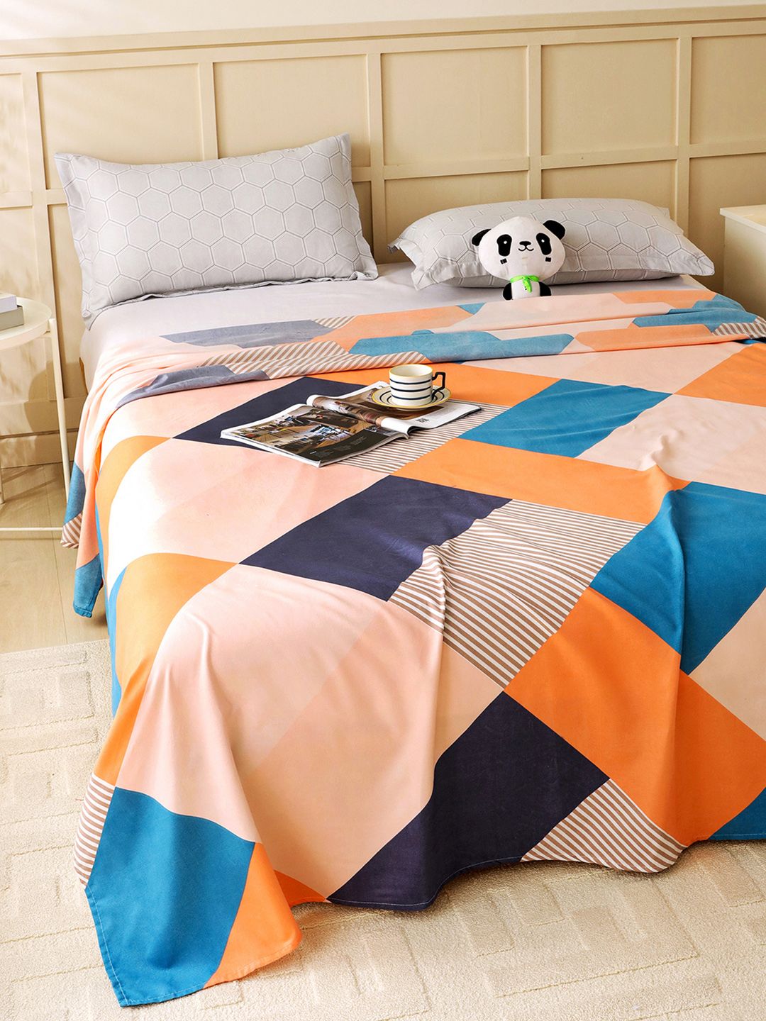 Story@home Arena Peach-Coloured Printed 180 TC Queen Bedsheet & 2 Pillow Covers deal from myntra Story@home Arena Peach-Coloured Printed 180 TC Queen Bedsheet & 2 Pillow Covers deal from myntra