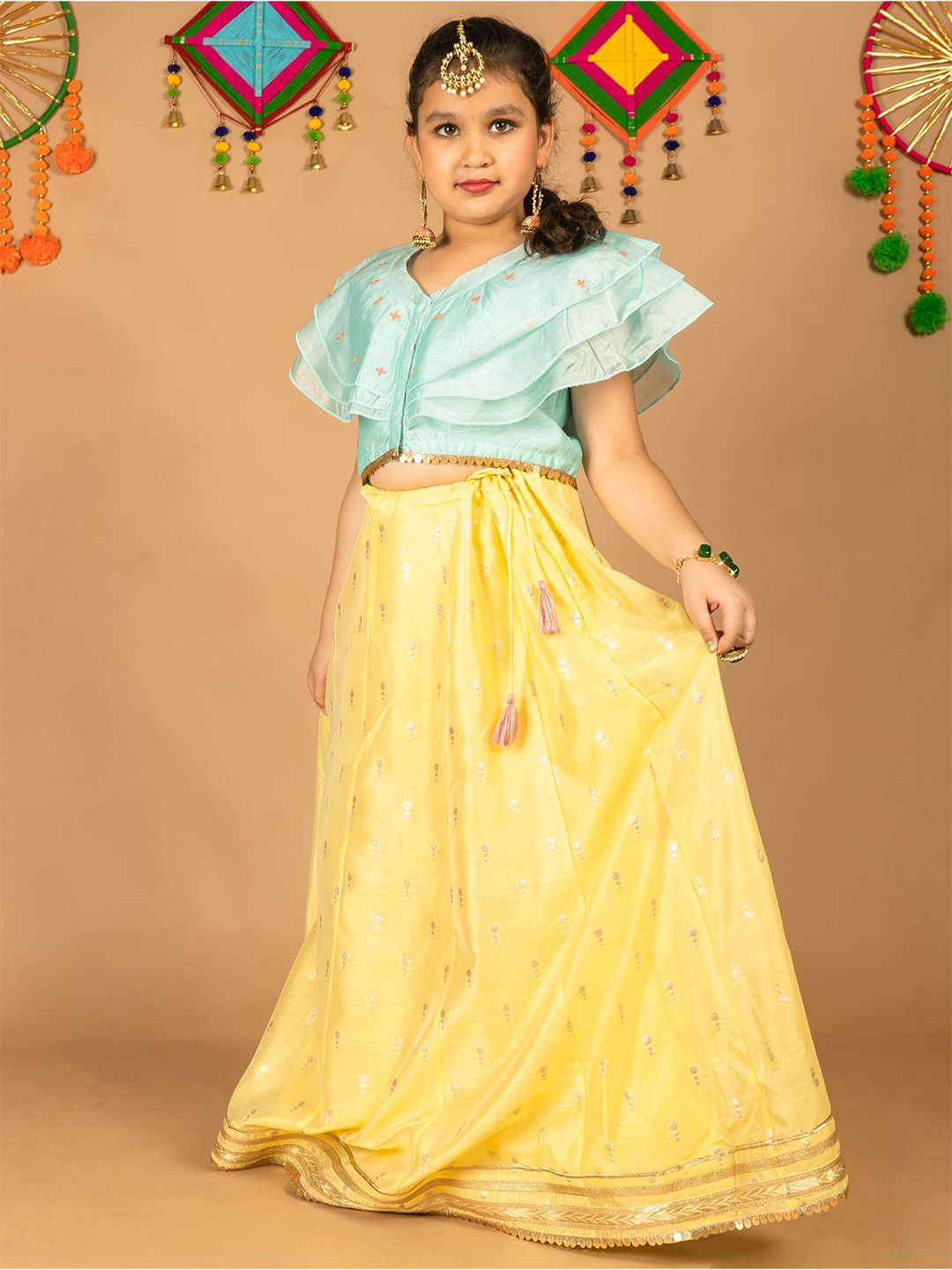 HERE&NOW Girls Woven Design V-Neck Ready to Wear Lehenga & Blouse Price in India