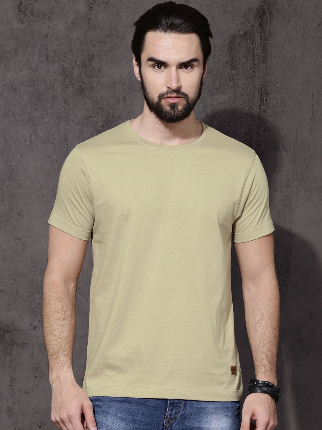 Roadster Men Beige Solid Round Neck T-shirt