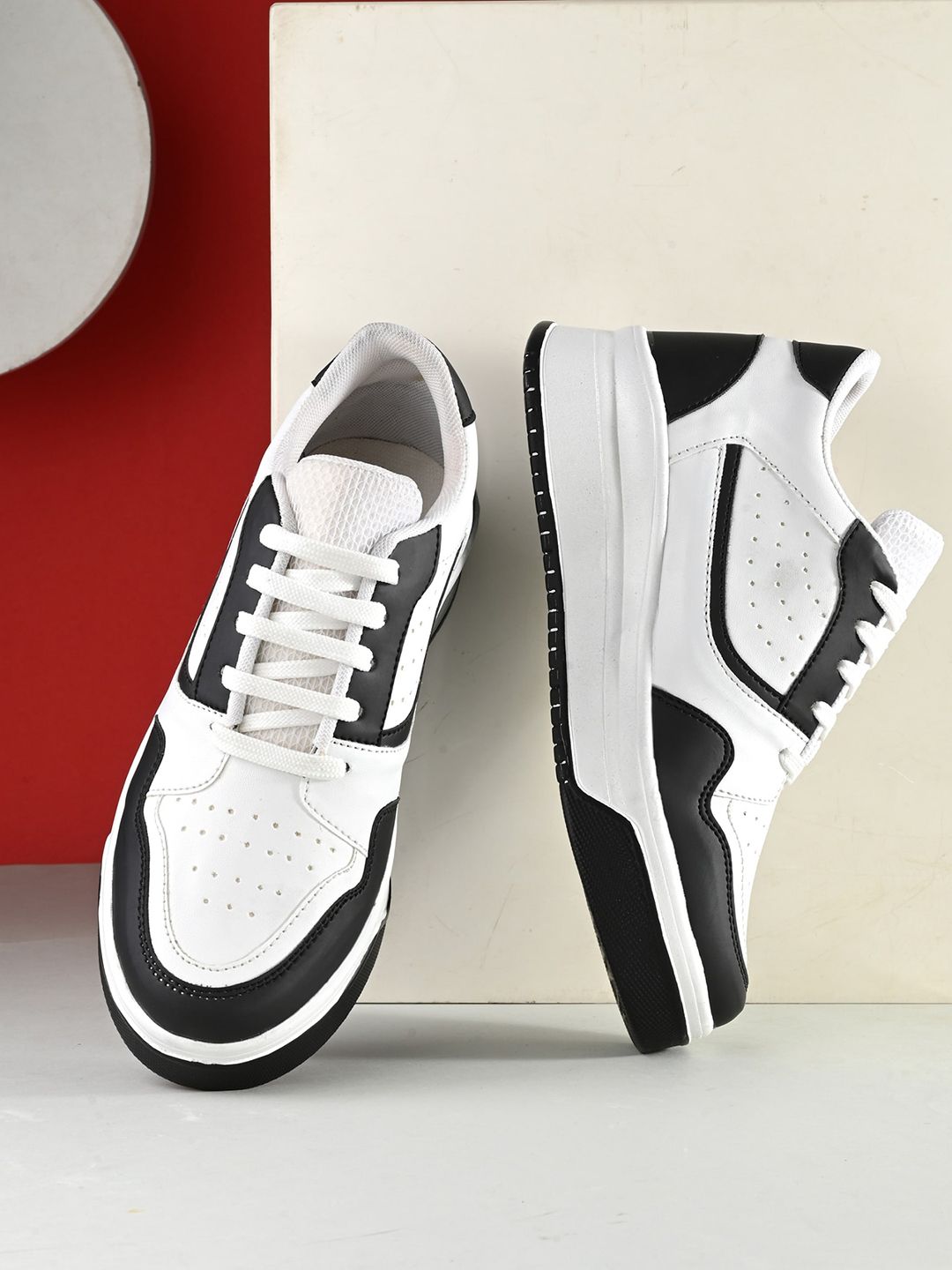 Roadster Lifestyle Co. Women White And Black Colourblocked Perforated Sneakers