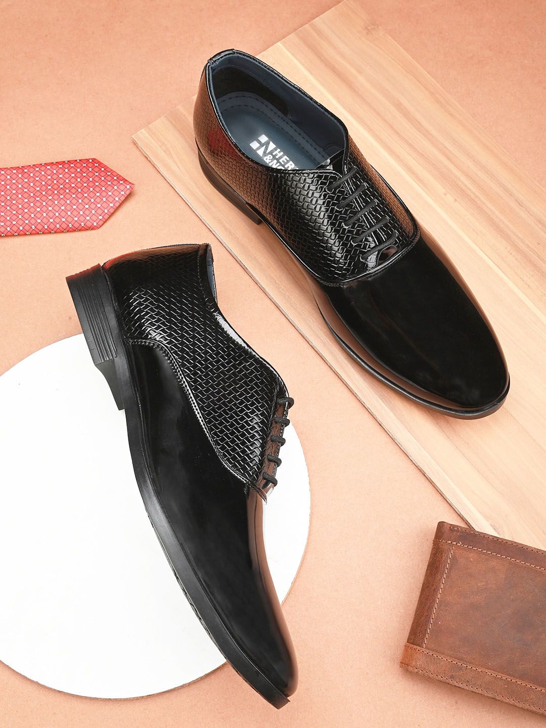 HERE&NOW Men Black Textured Formal Oxfords