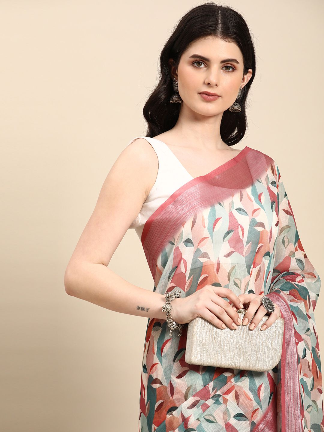 Mitera Abstract Printed Pure Linen Saree Price in India