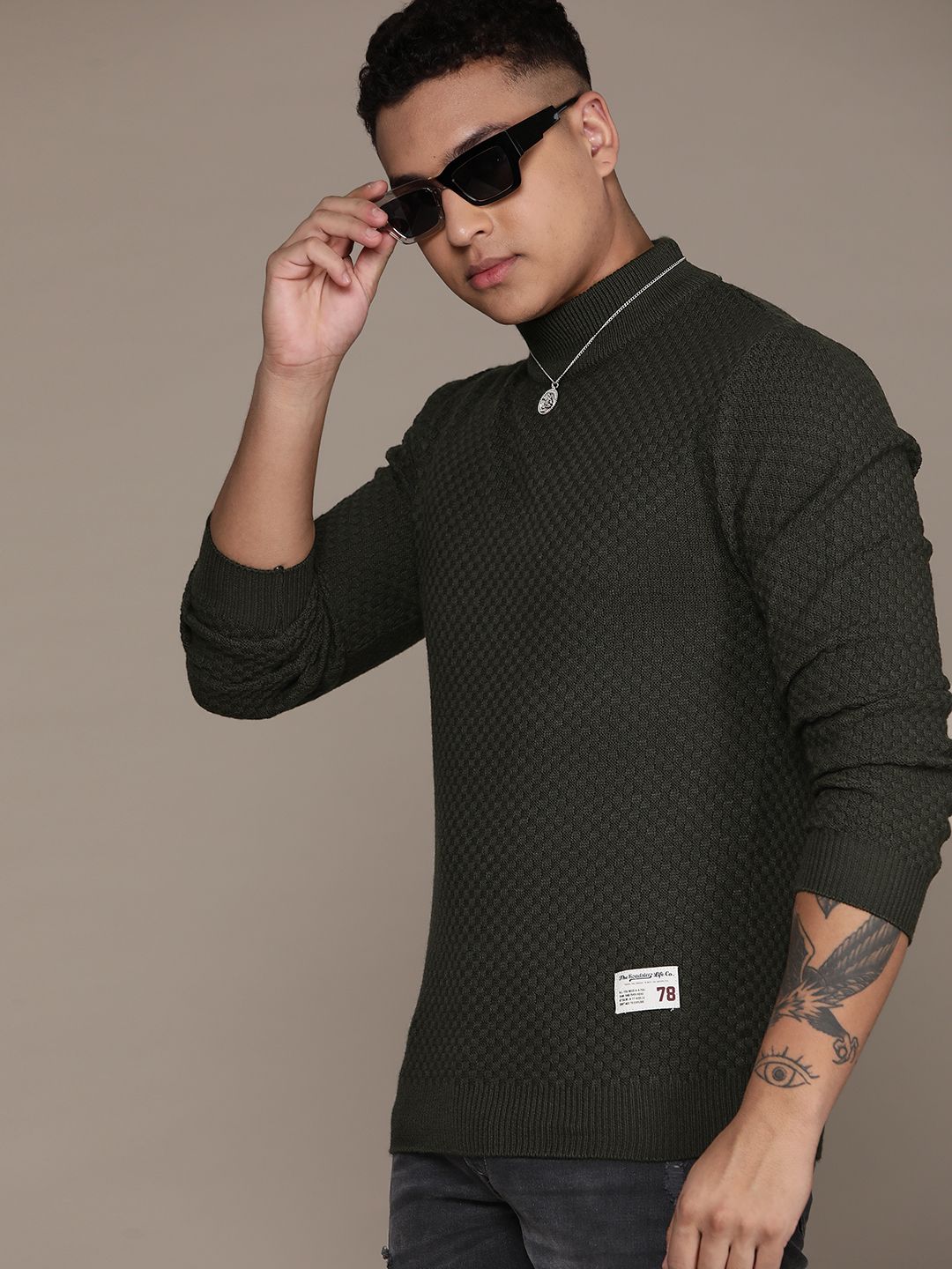 The Roadster Lifestyle Co. Geometric Self-Design Turtle Neck Acrylic Pullover