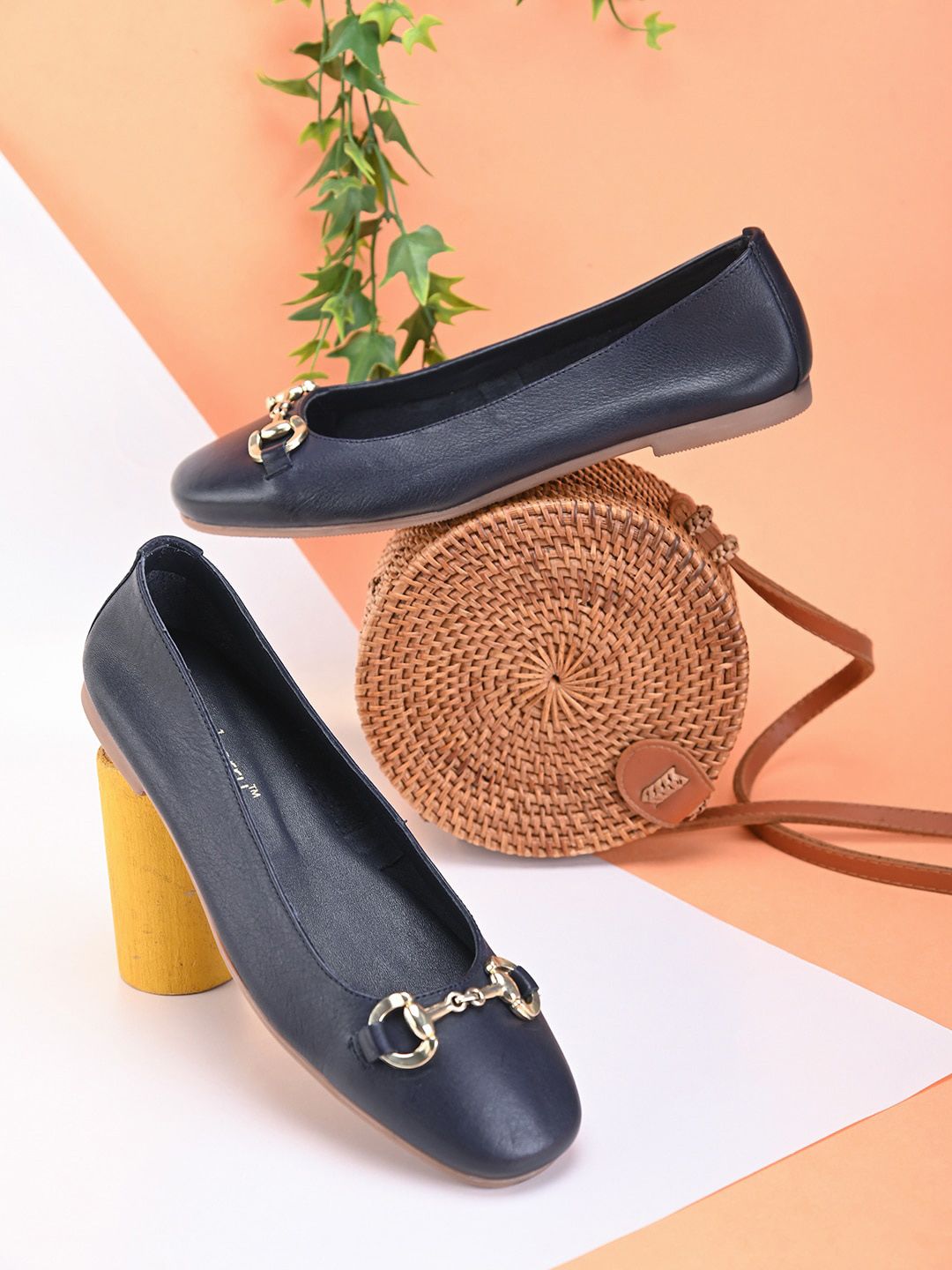 DressBerry Navy Blue Textured Buckled Leather Ballerinas