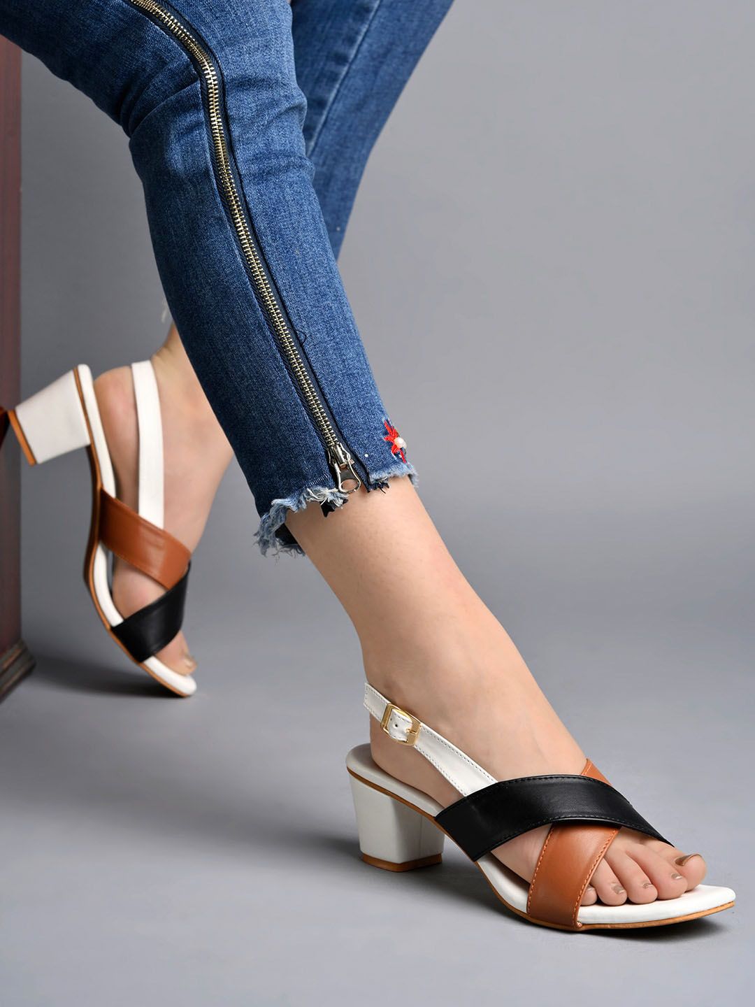 Shoetopia Cross Strap Colourblocked Block Heels With Backstrap