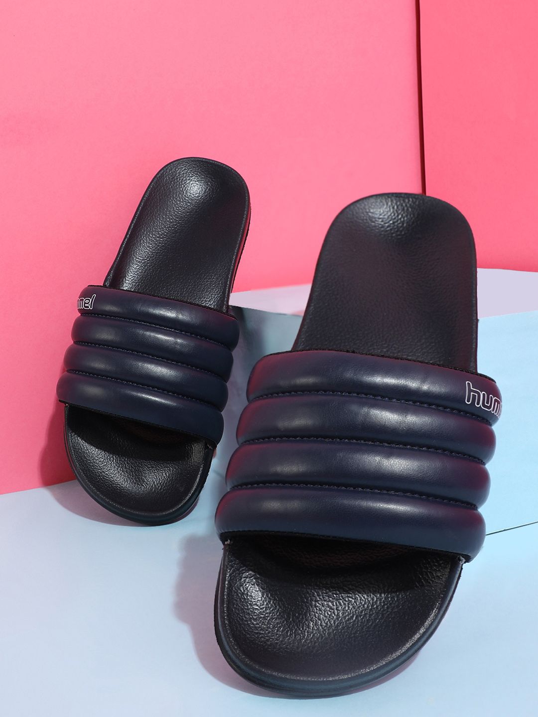 hummel Cloud Men Self Design Sliders