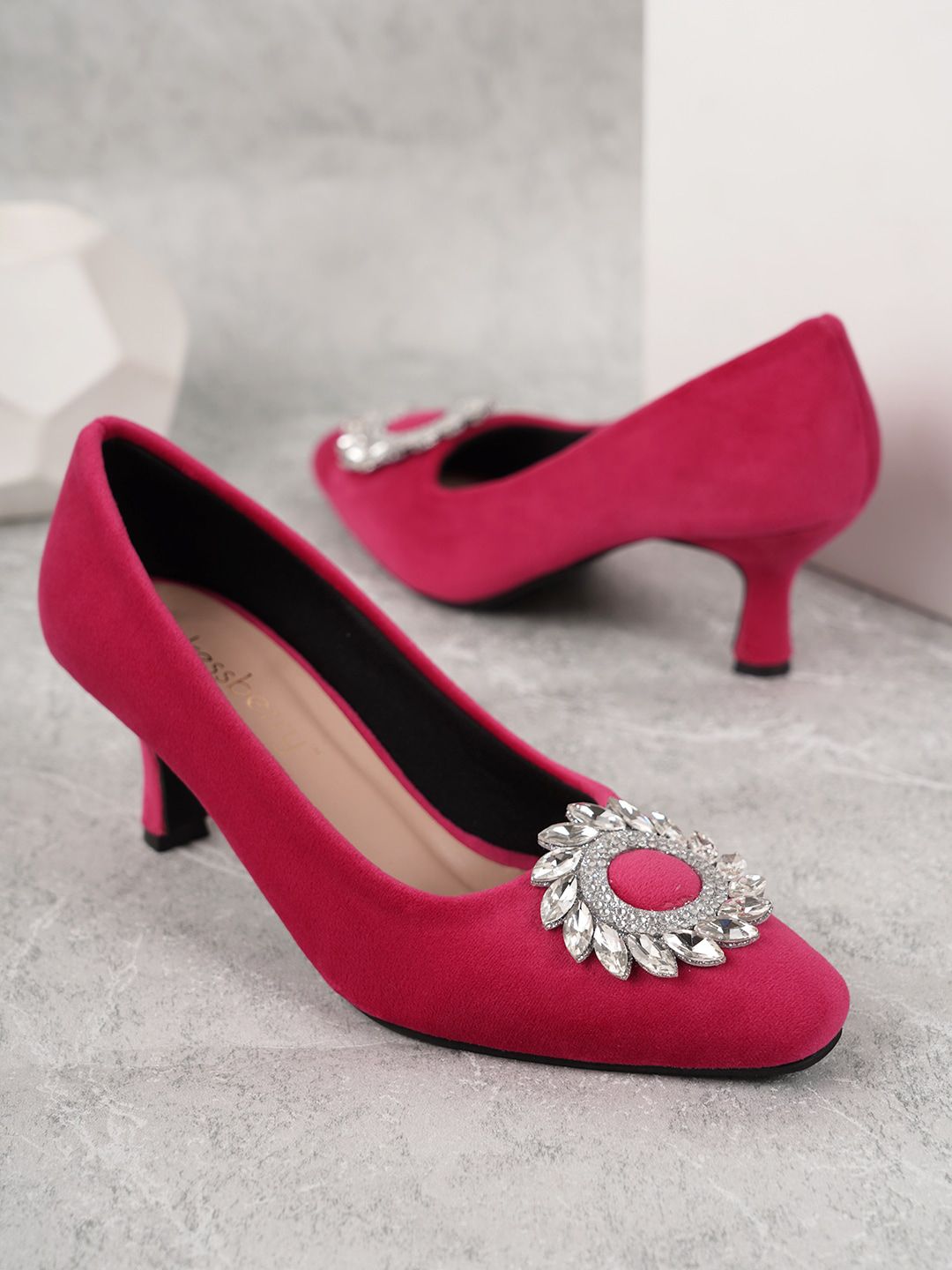 DressBerry Pink & Silver Coloured Pointed Toe Embellished Kitten Pumps