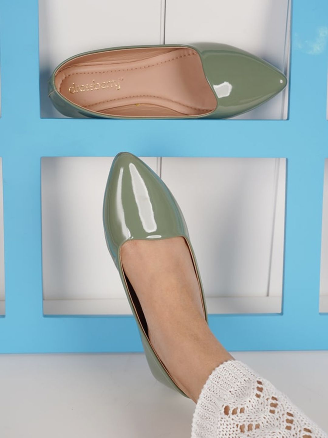 DressBerry Green Pointed Toe Ballerinas