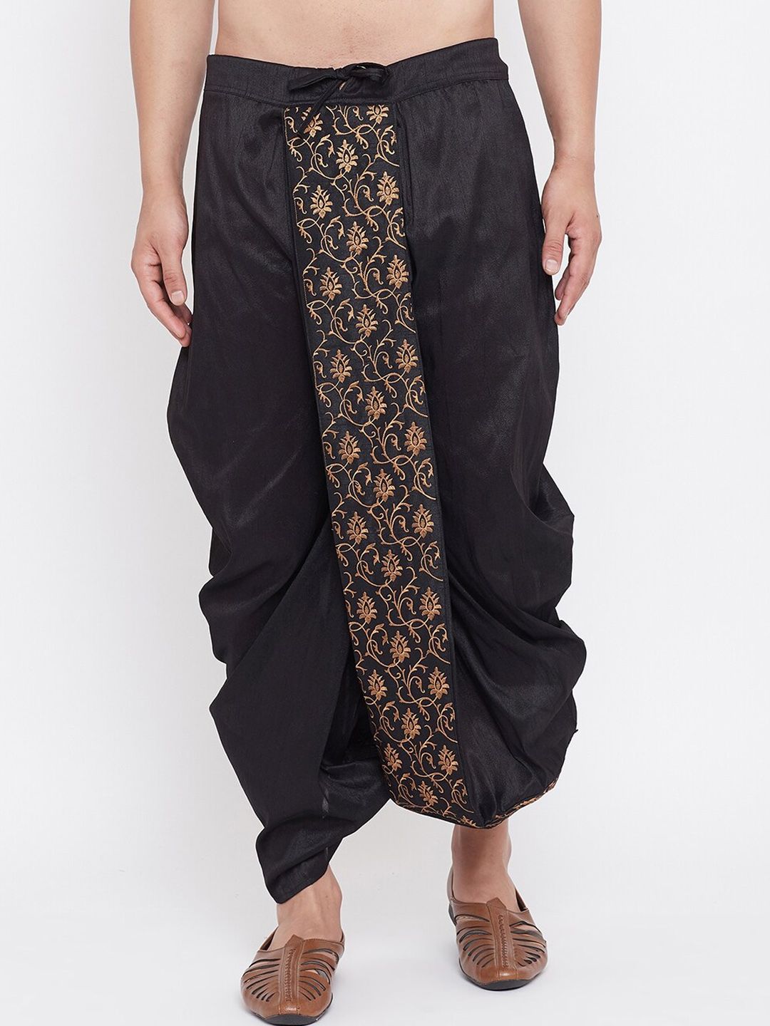 VASTRAMAY By Vastramay Men Relaxed-Fit Embroidered Ethnic Dhoti Pant