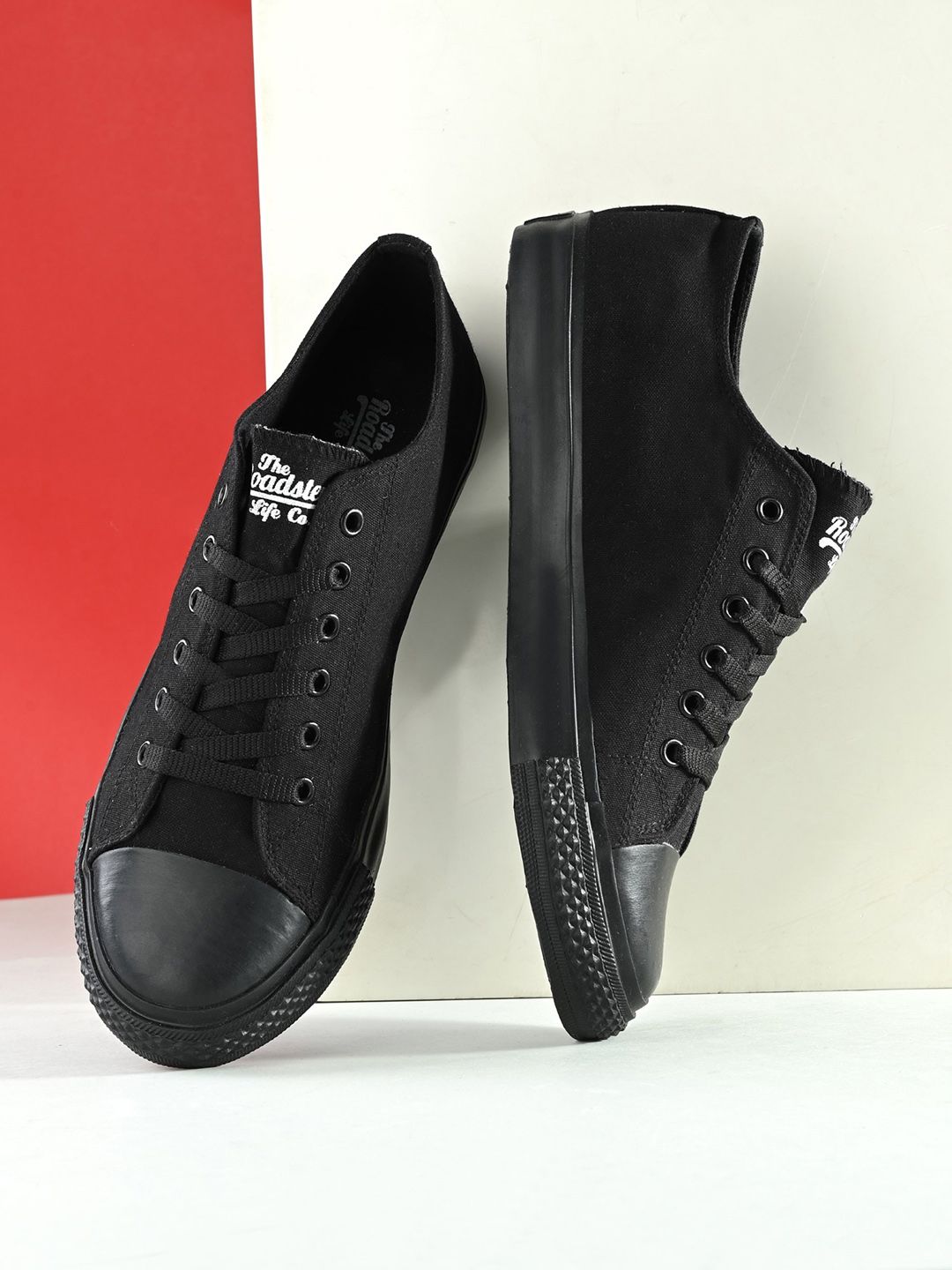 The Roadster Lifestyle Co. Men Black Lightweight Comfort Insole Canvas Basics Sneakers