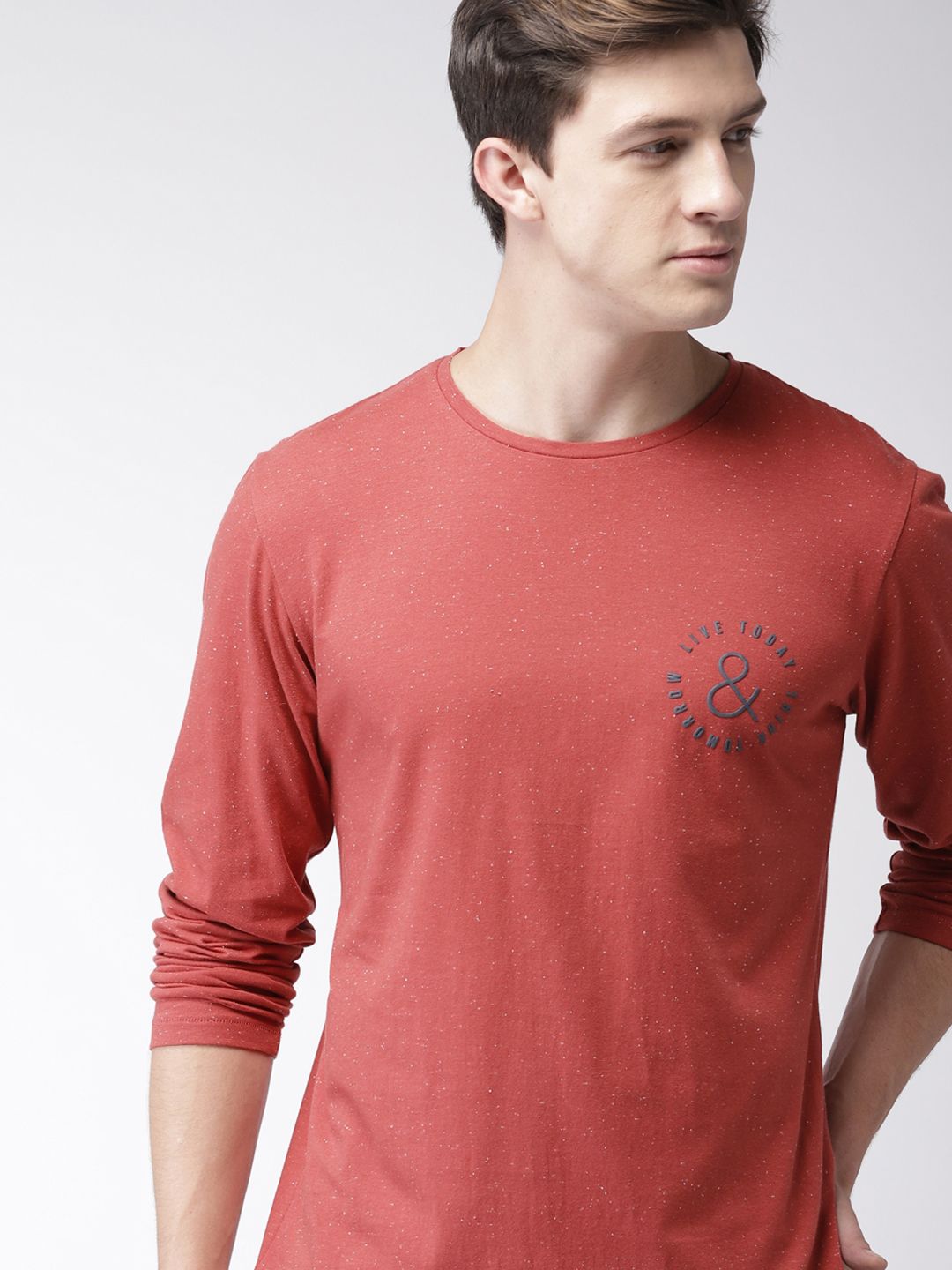 Mast & Harbour Men Rust Red Solid Round Neck T-shirt