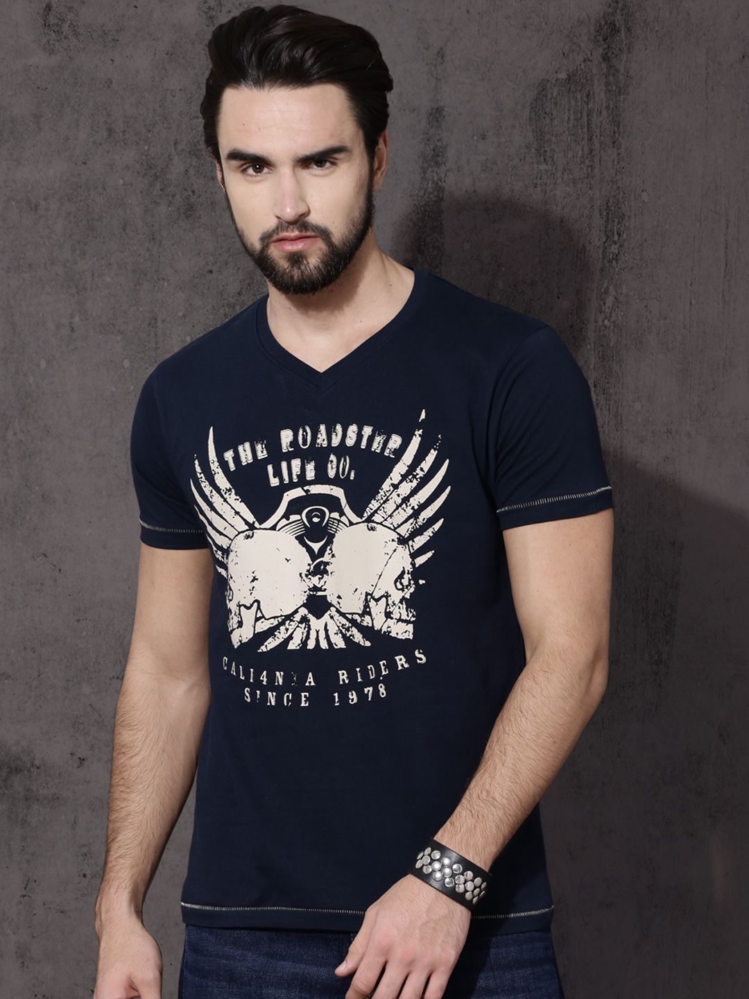 Roadster Men Navy Blue Printed V-Neck T-shirt