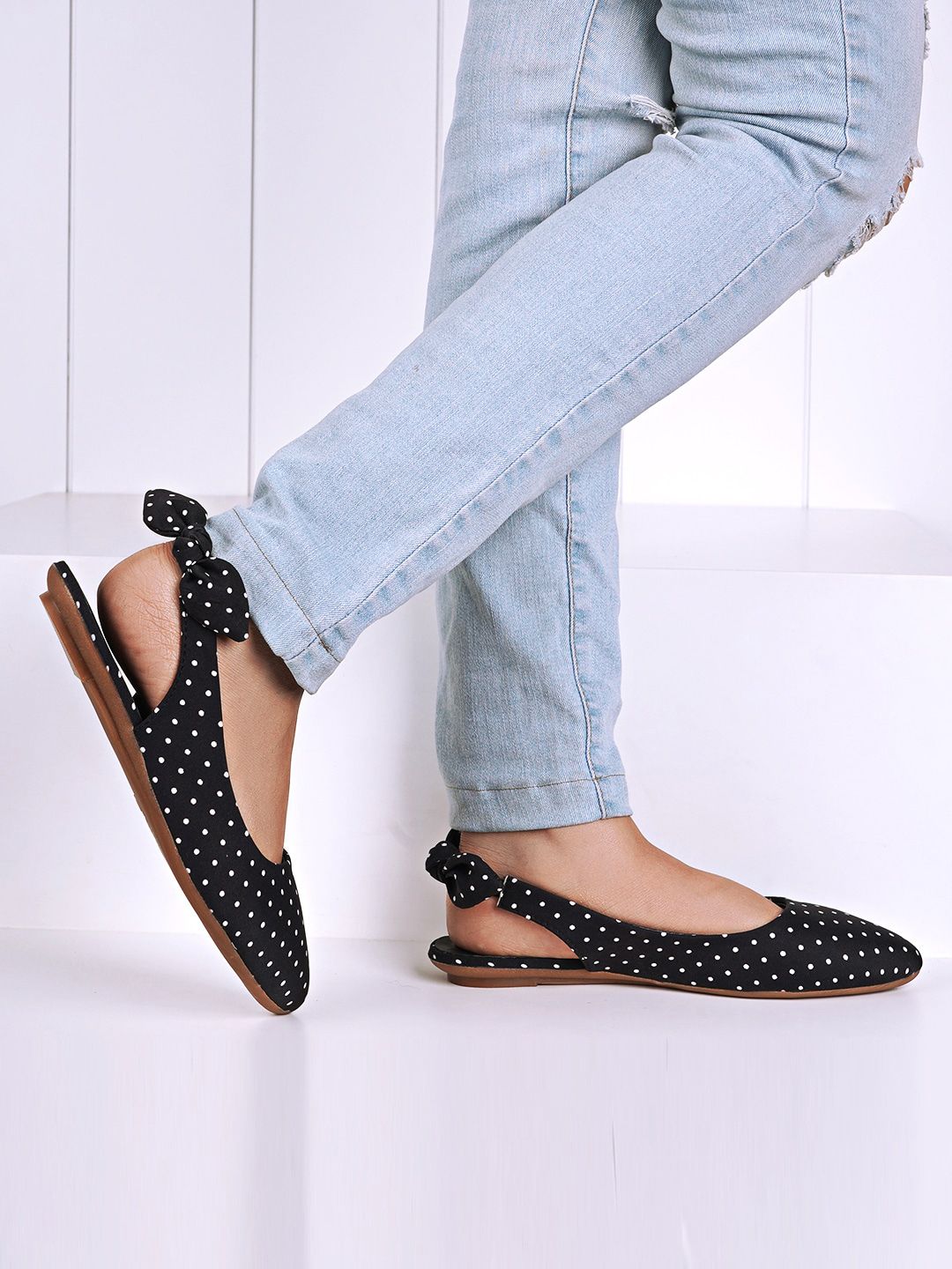 DressBerry Black And White Printed Sling Back Mules Price in India