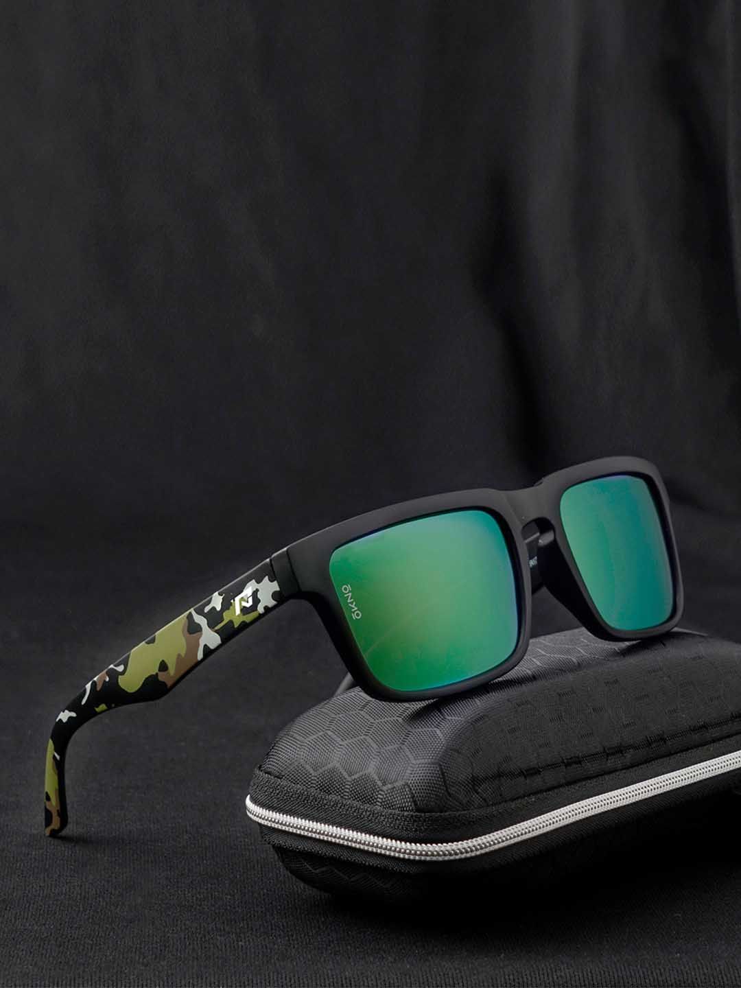Eyewearlabs Rectangle Lens with Polarised and UV Protected Sunglasses CRV4SC1EL1124