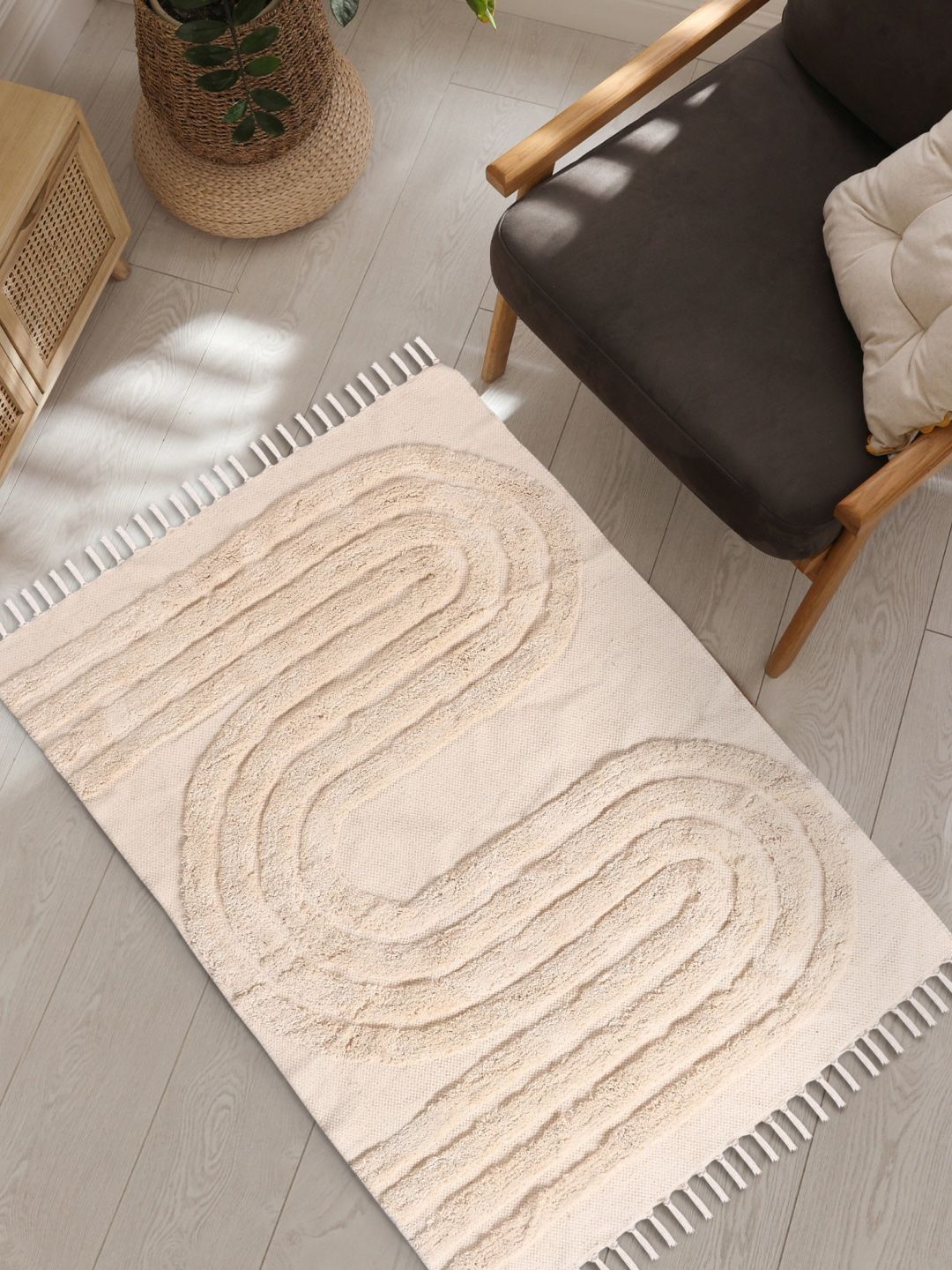 URBAN SPACE Beige Tufted Pure Cotton Anti-Skid Rectangular Carpet