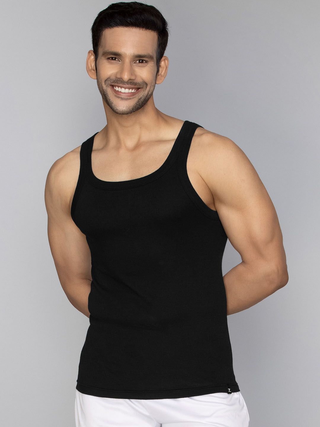 Buy XYXX Men Solid Pace Super Combed Cotton Black Ribbed Square