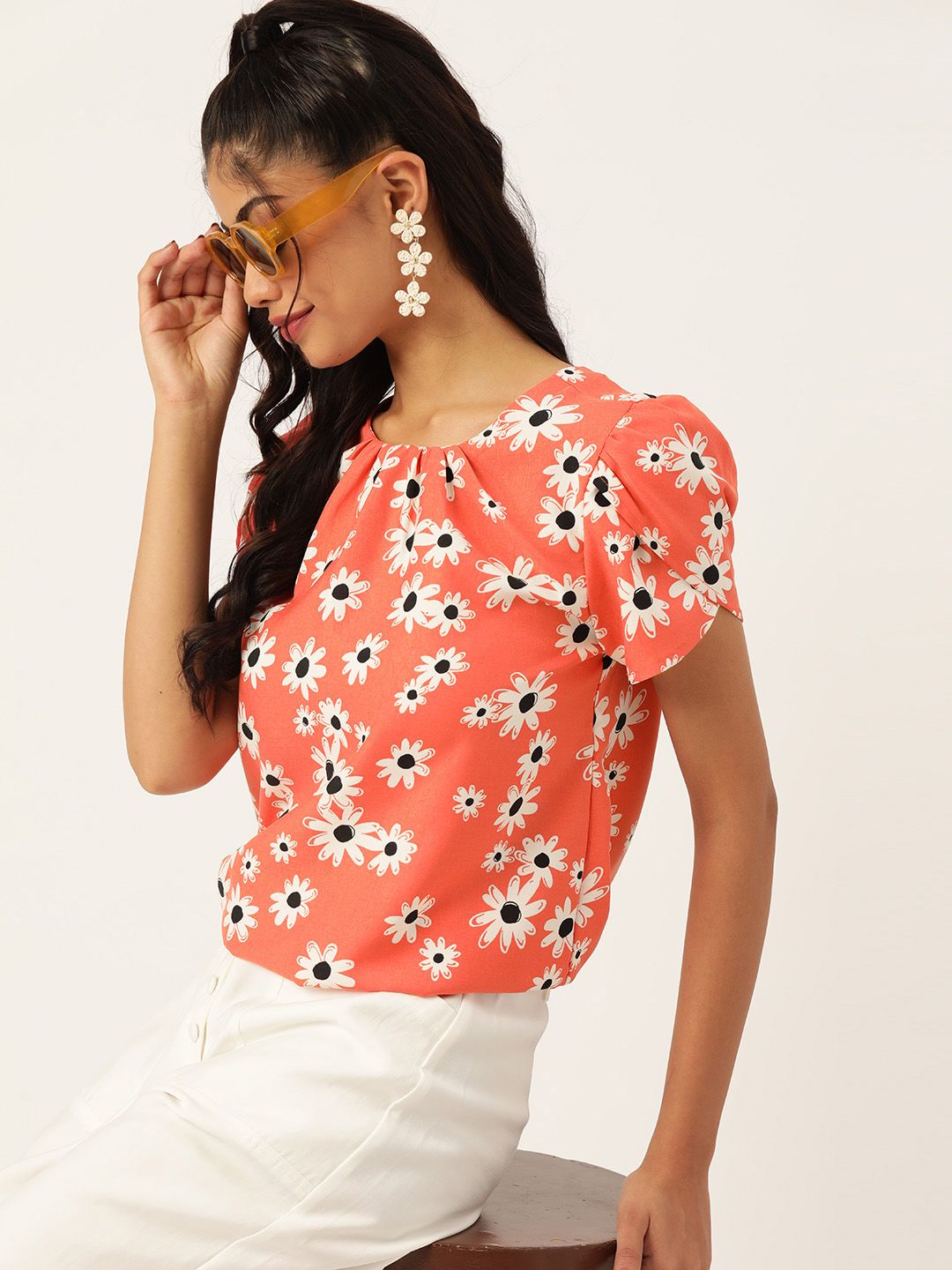 DressBerry  Floral Print  Puff Sleeves Top with Gathers Price in India