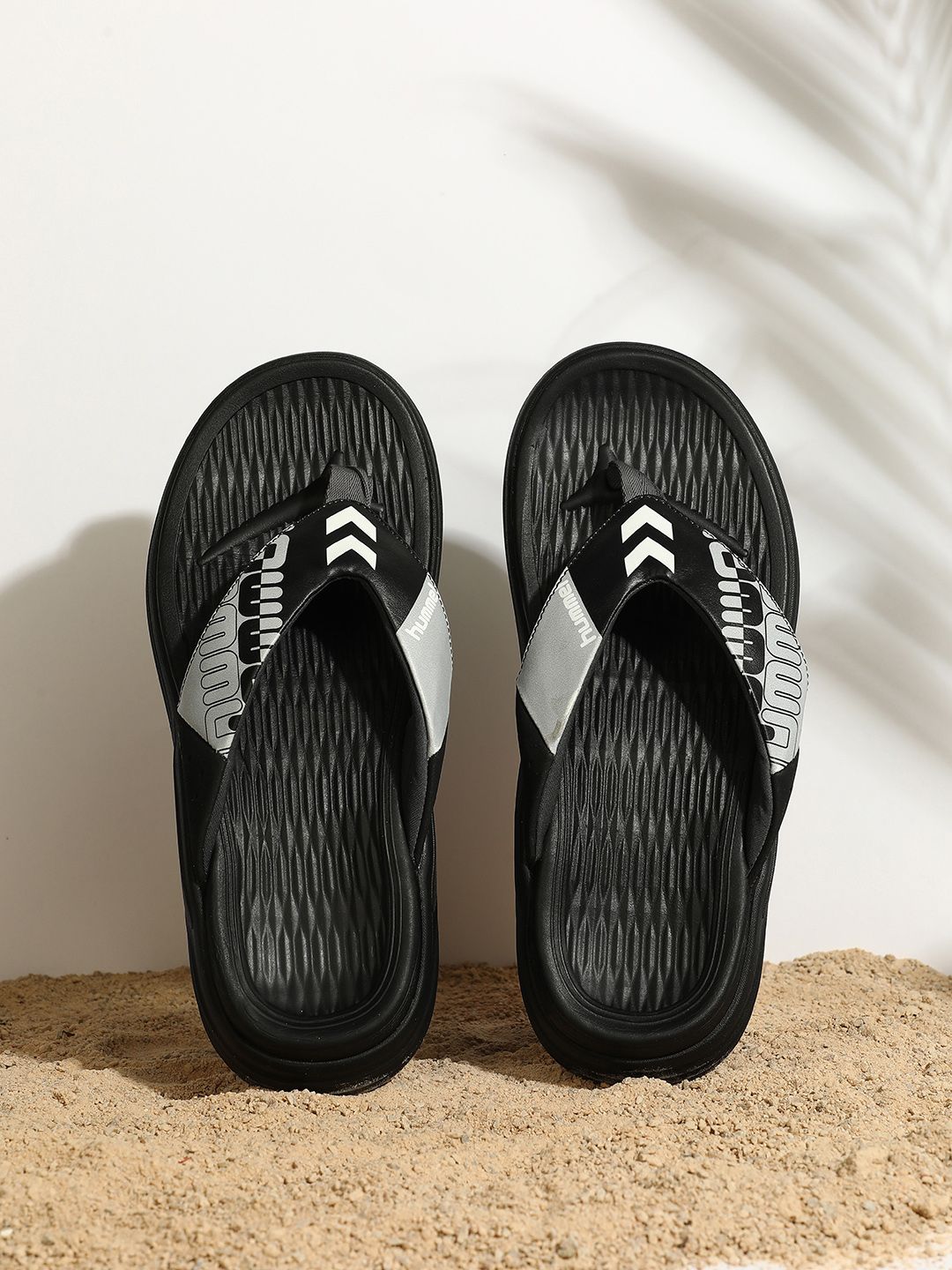 hummel Men Printed Thong Flip-Flops