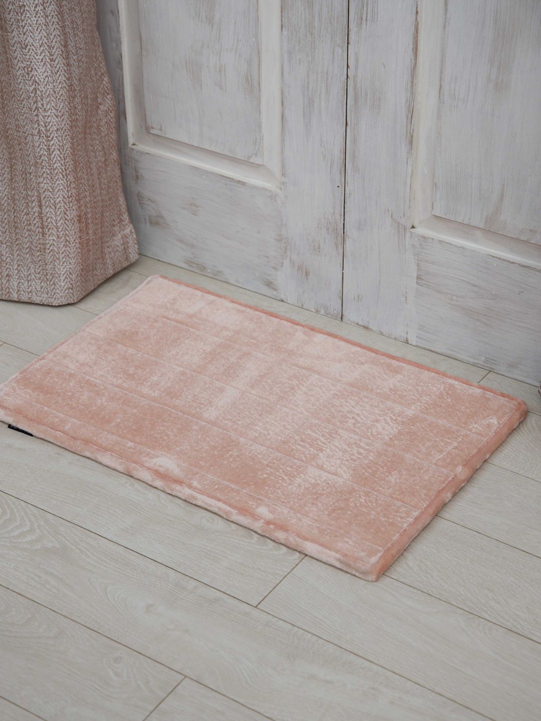 Ariana Pink & White Pink Textured 2000 GSM Anti Skip Bathmat
