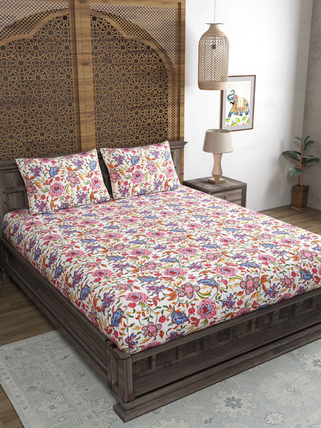 Sangria Sangria White Floral Cotton 210 TC Fitted King Fine Bedsheet with 2 Pillow Covers-72 x 78 inches