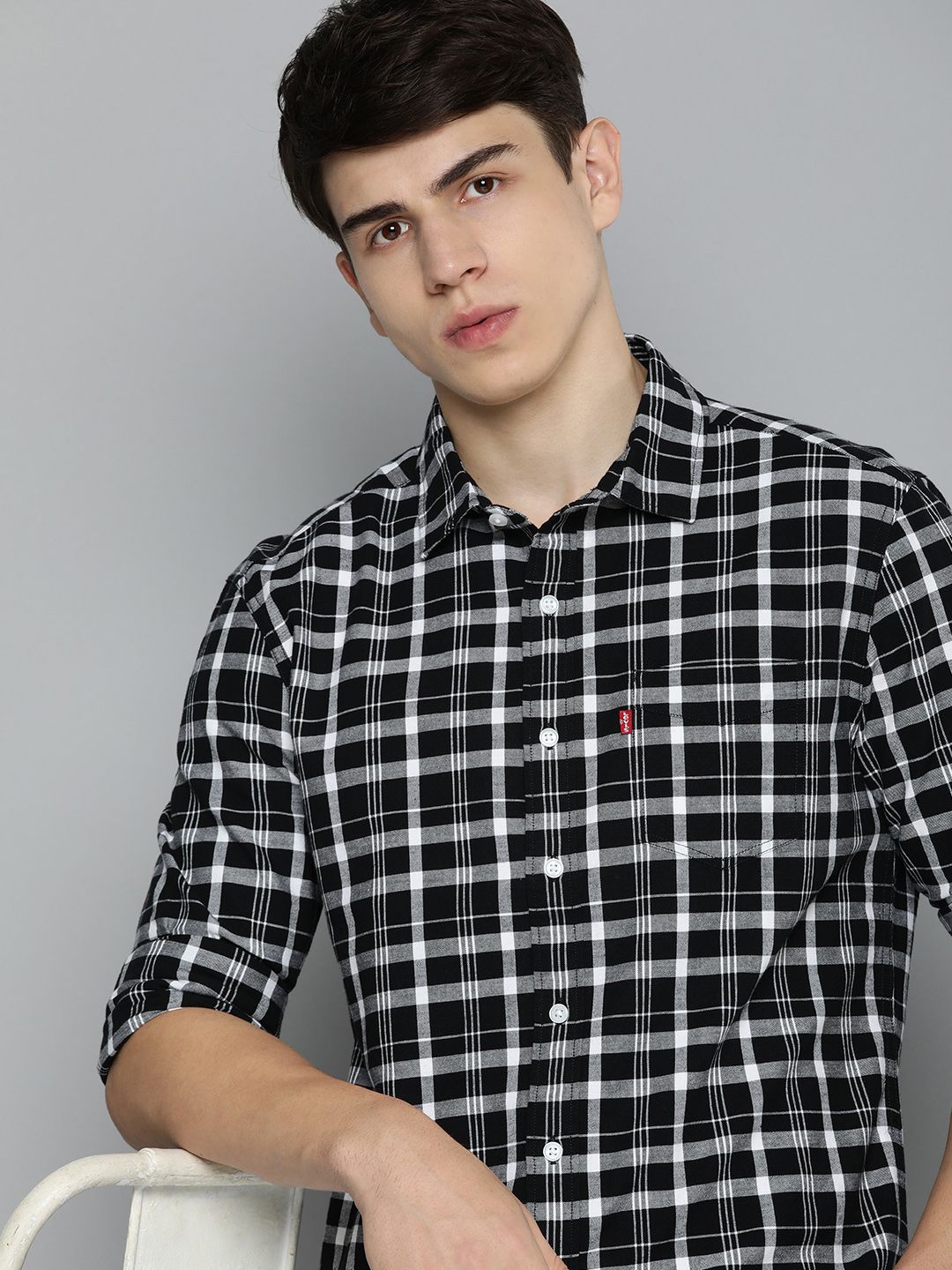 Levis Slim Fit Checked Pure Cotton Casual Shirt