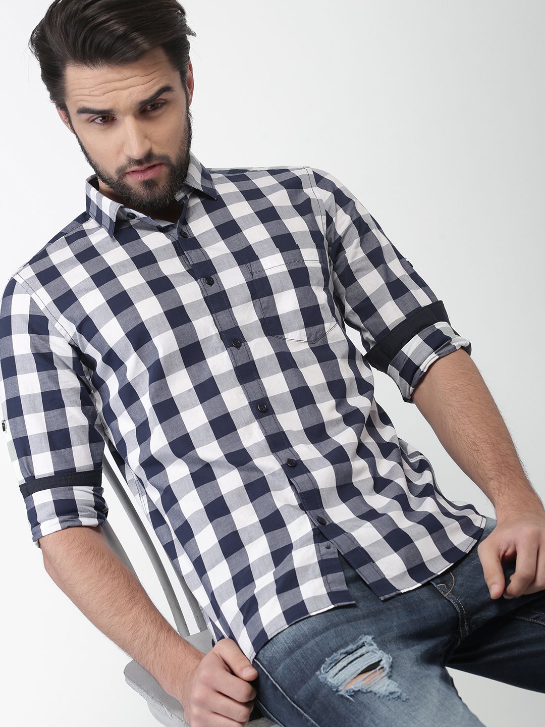 HIGHLANDER Men Navy & White Slim Fit Checked Casual Shirt