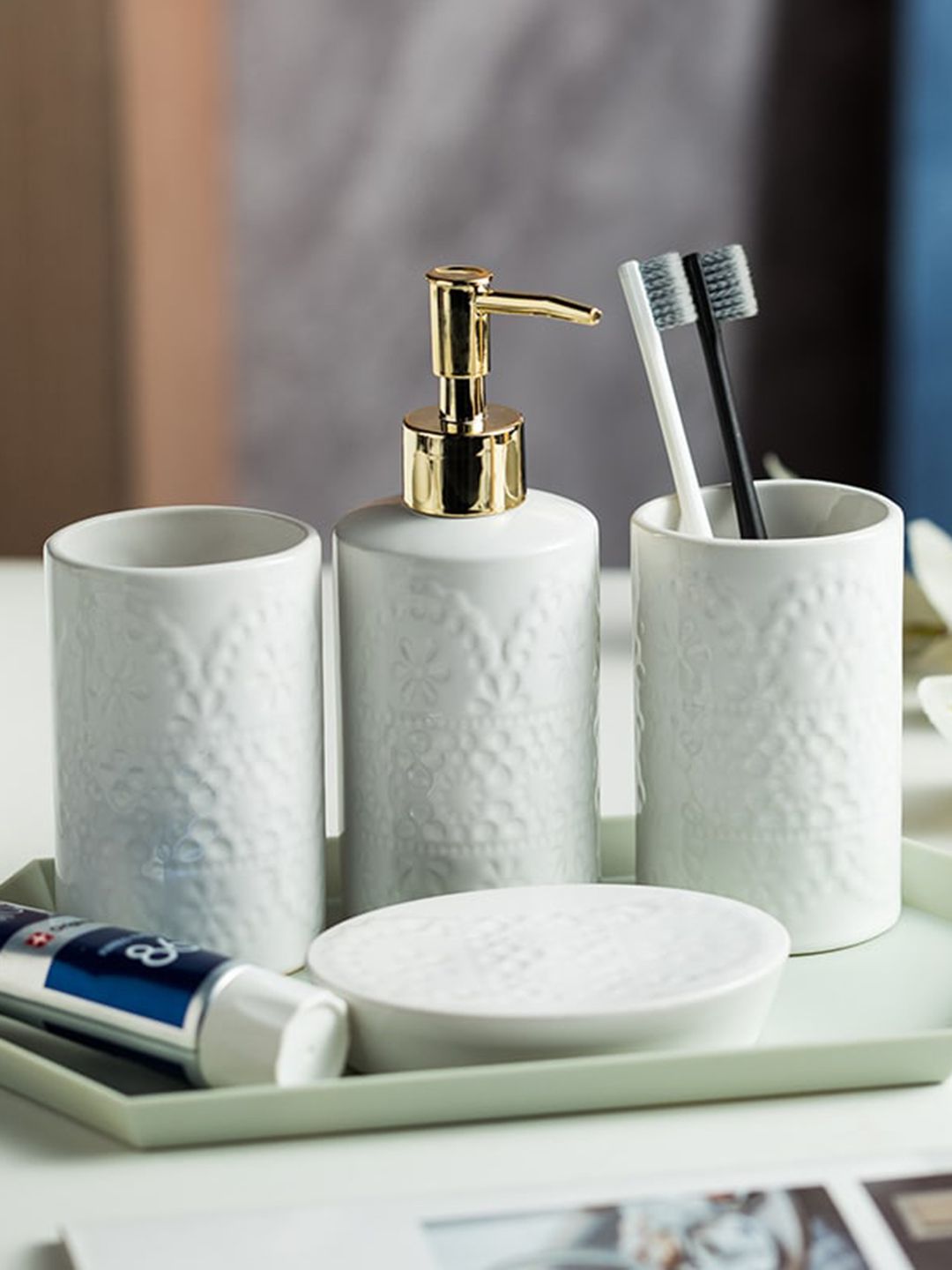 FabSeasons White Textured Ceramic Bath Accessories Set