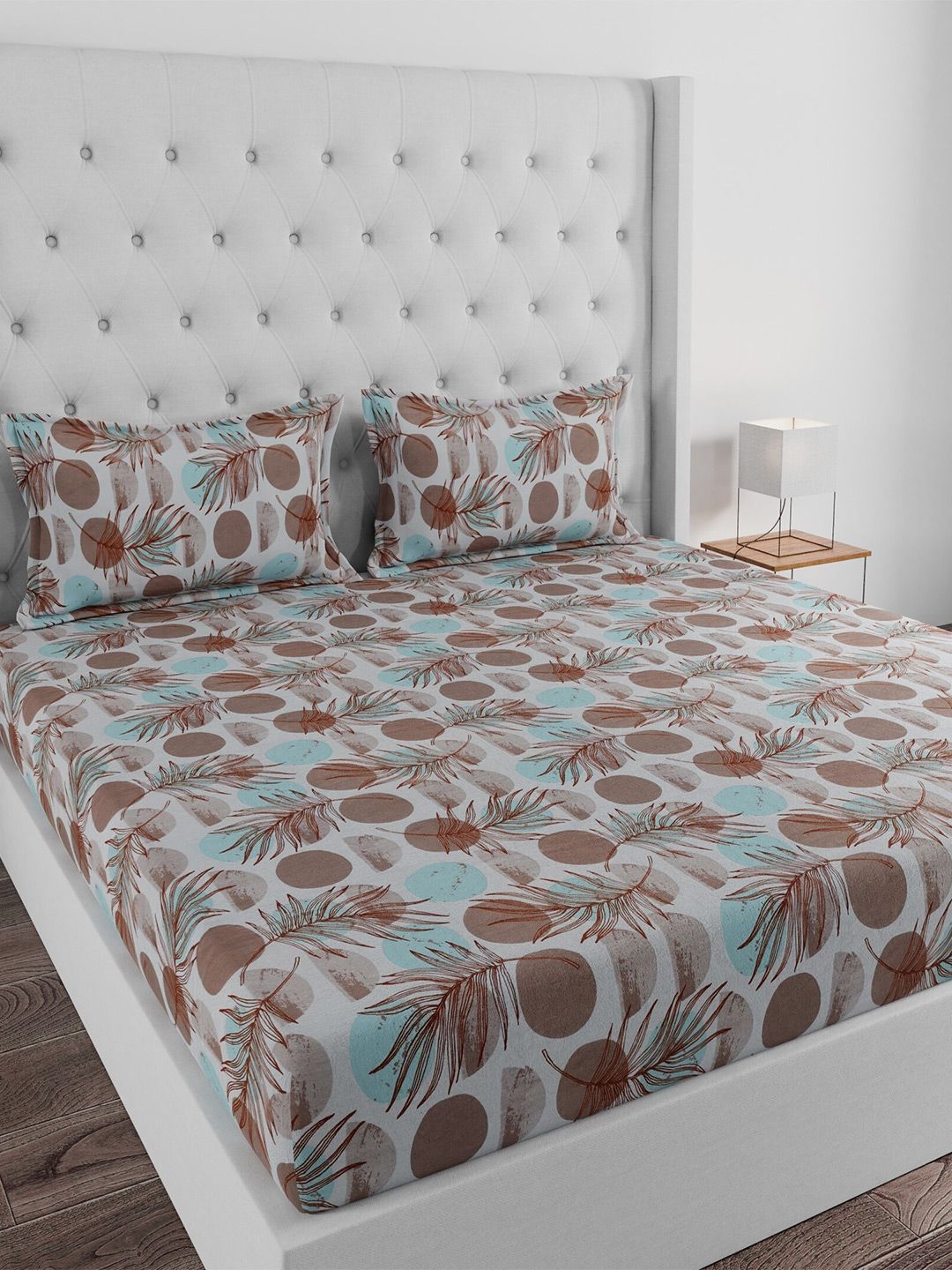Huesland White & Brown Floral Cotton 144 TC Queen Bedsheet with 2 Pillow Covers