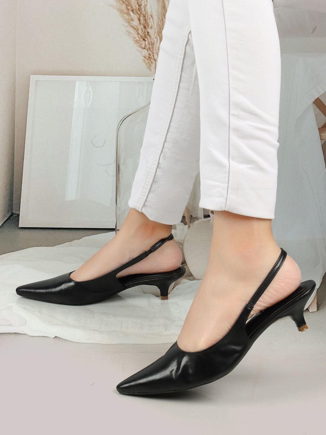 ELLE Pointed Toe Kitten Heel Pumps