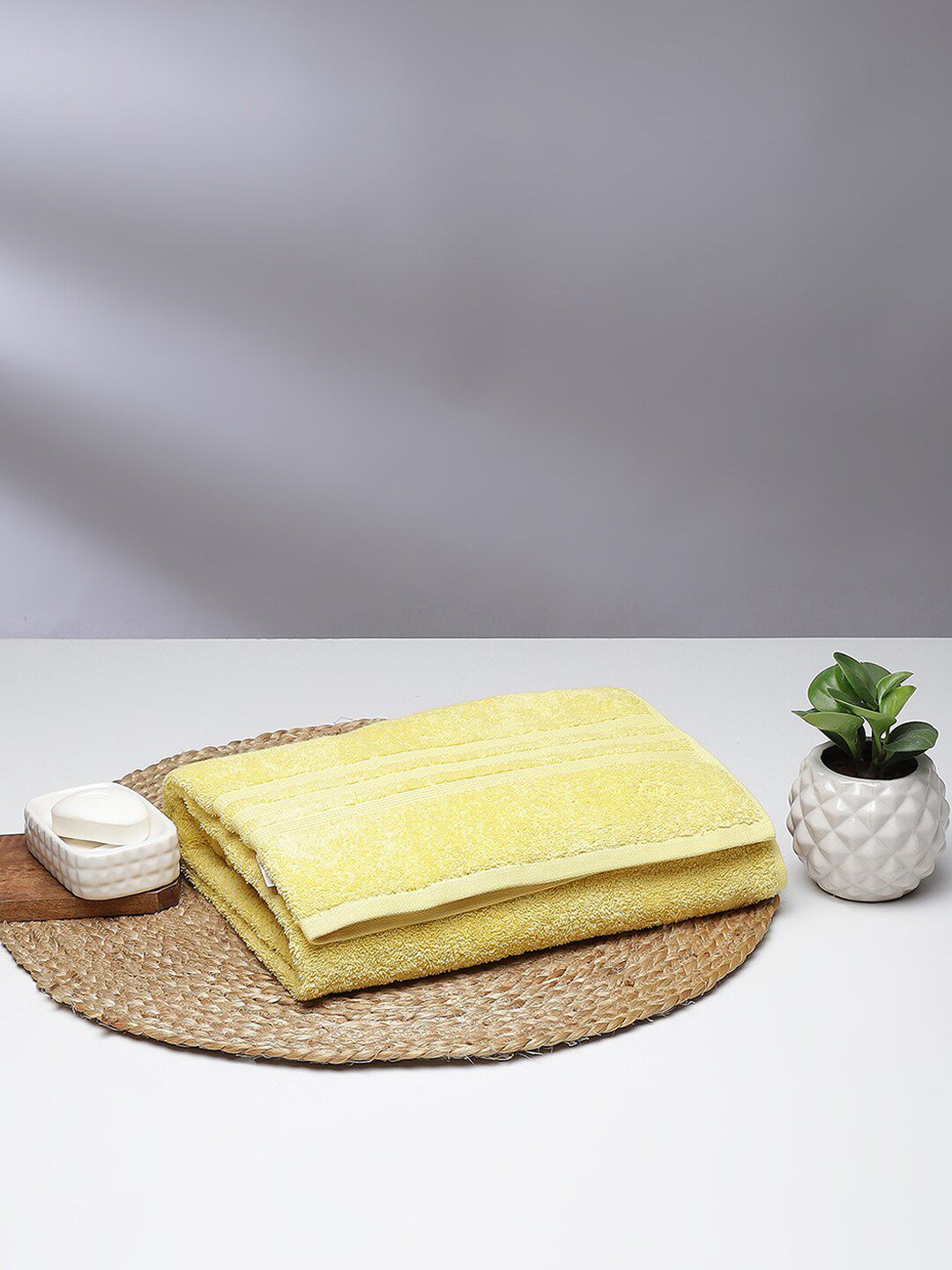 Monte Carlo Beige Self-Design 525 GSM Cotton Bath Towel