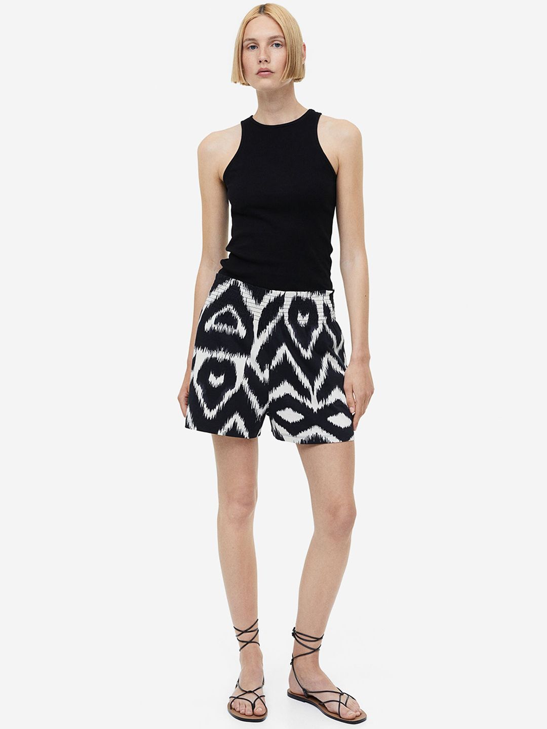 H&M Women Pure Cotton Pull-On Shorts Price in India