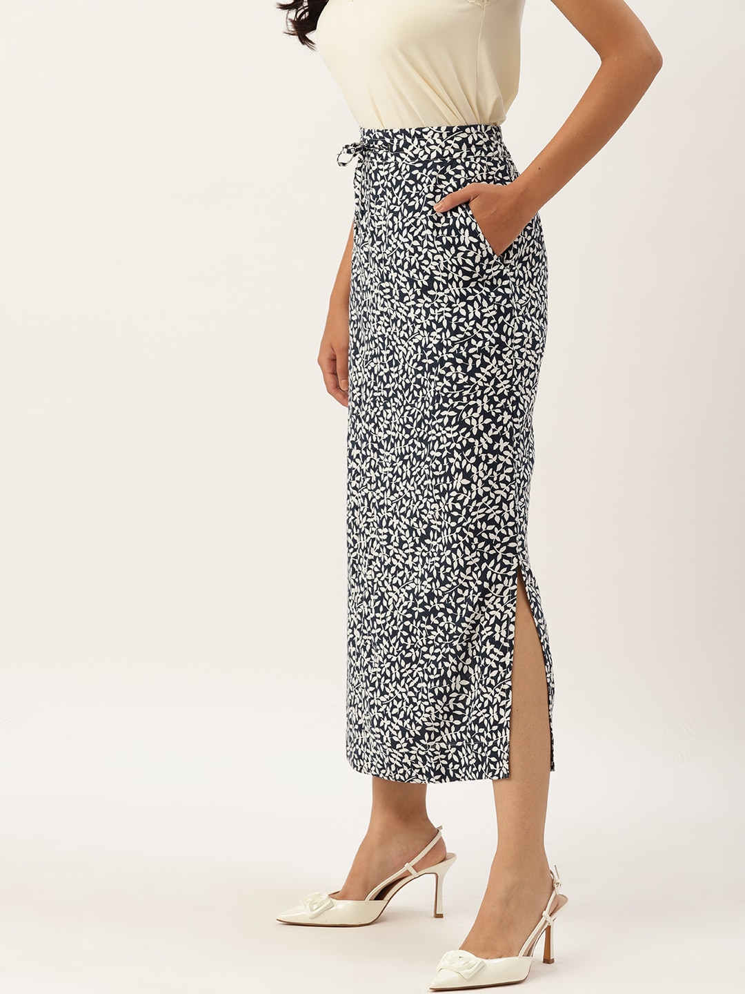 DressBerry Women Floral Printed Straight Midi Skirt Price in India